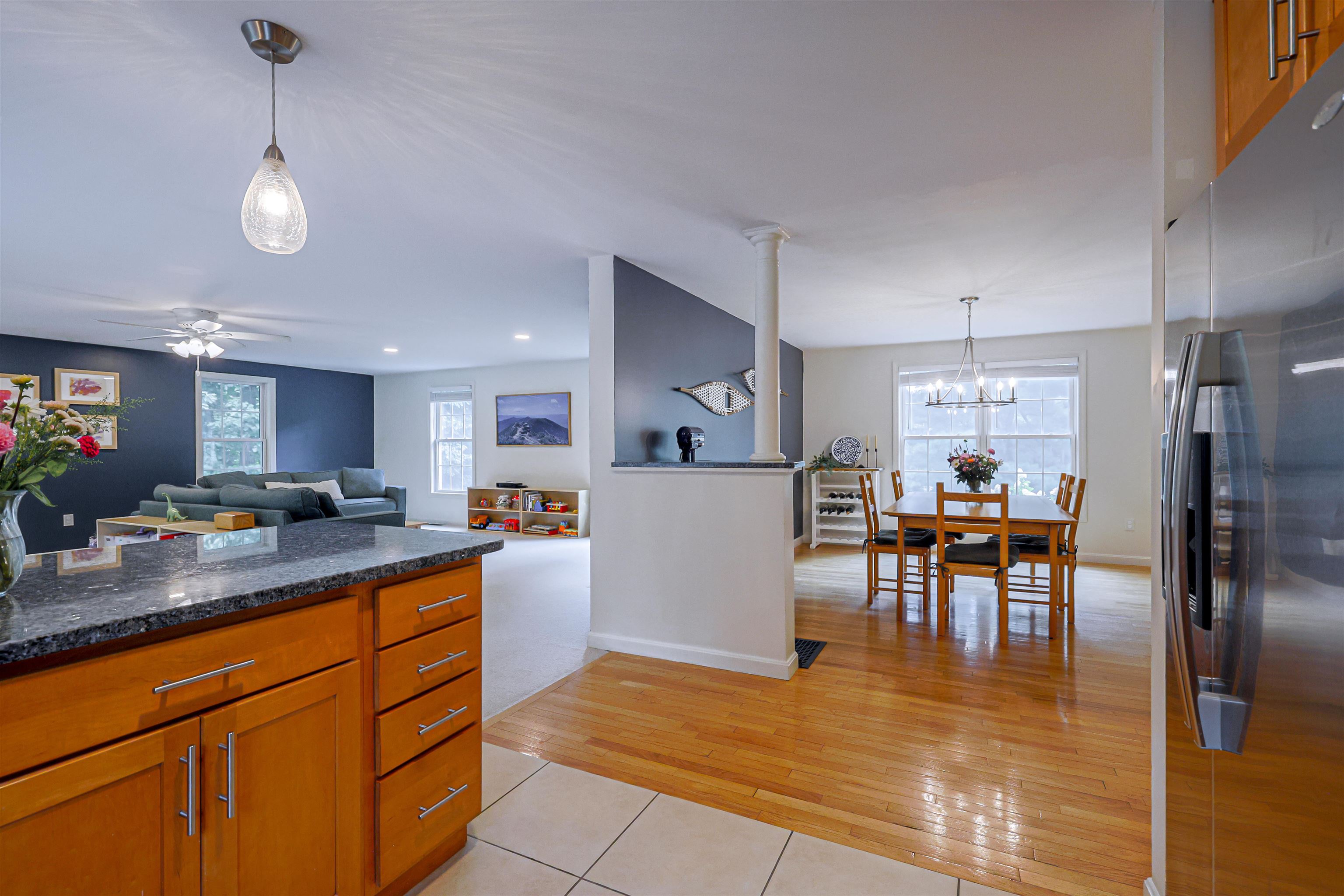 121 Birkdale Rd, Bedford, NH 03110