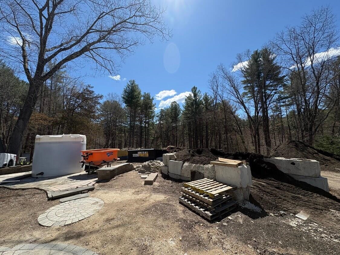 125 Wason Rd, Hudson, NH 03051-5123