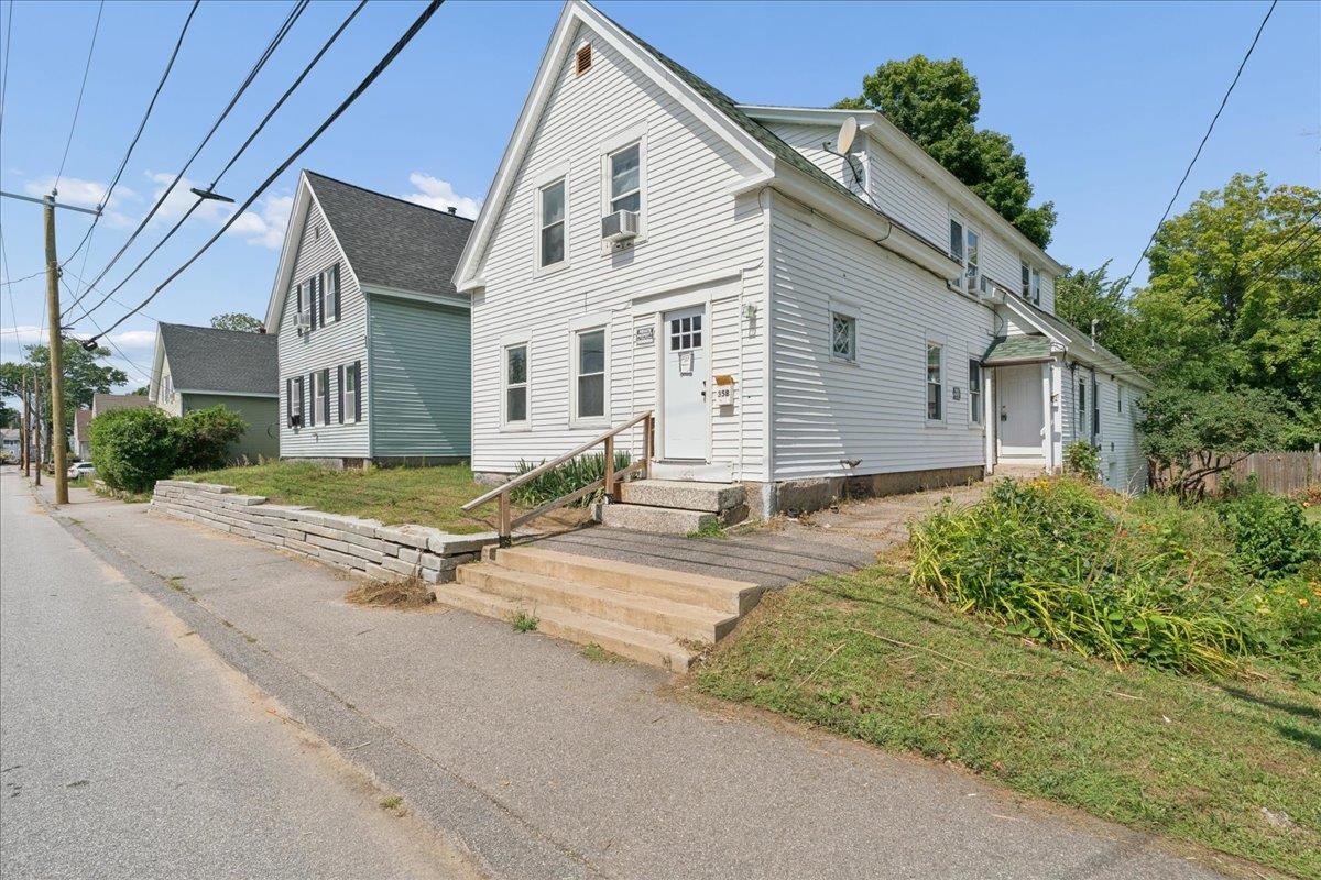 38 Bowman St, Laconia, NH 03246
