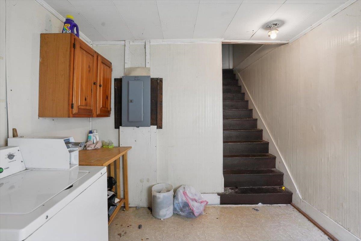Laundry room for both units