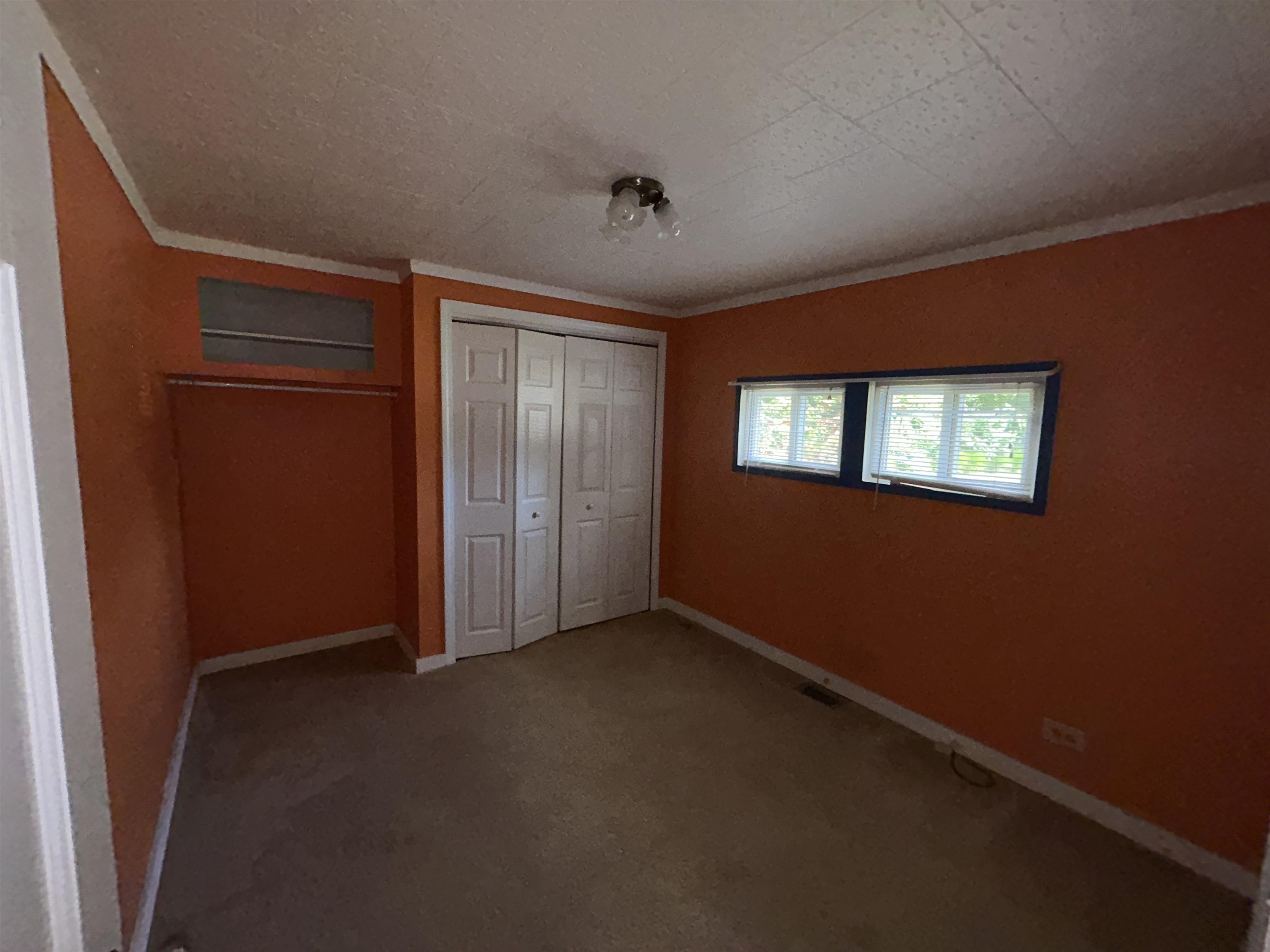 Photo 14 of 20