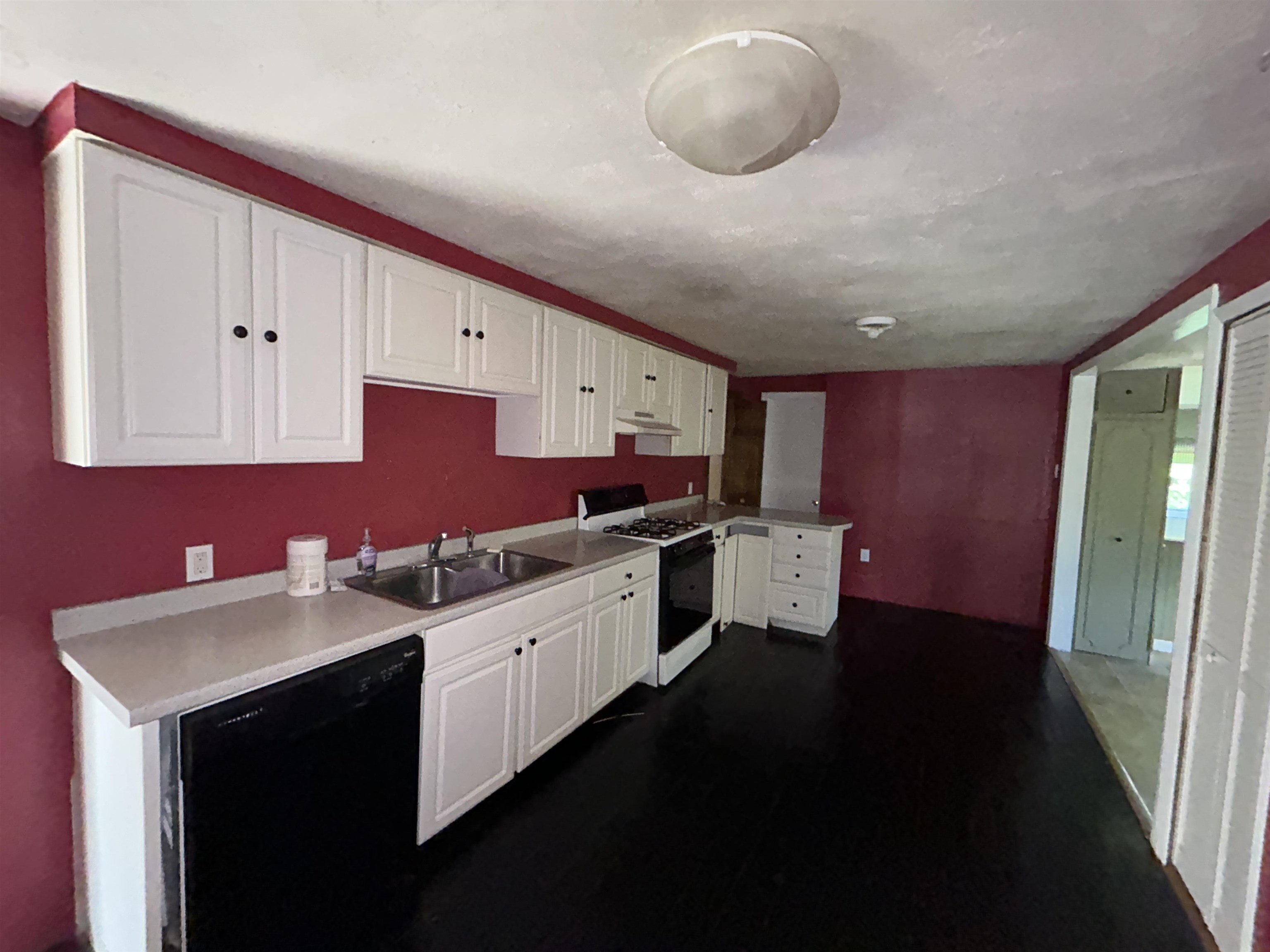 Photo 16 of 20