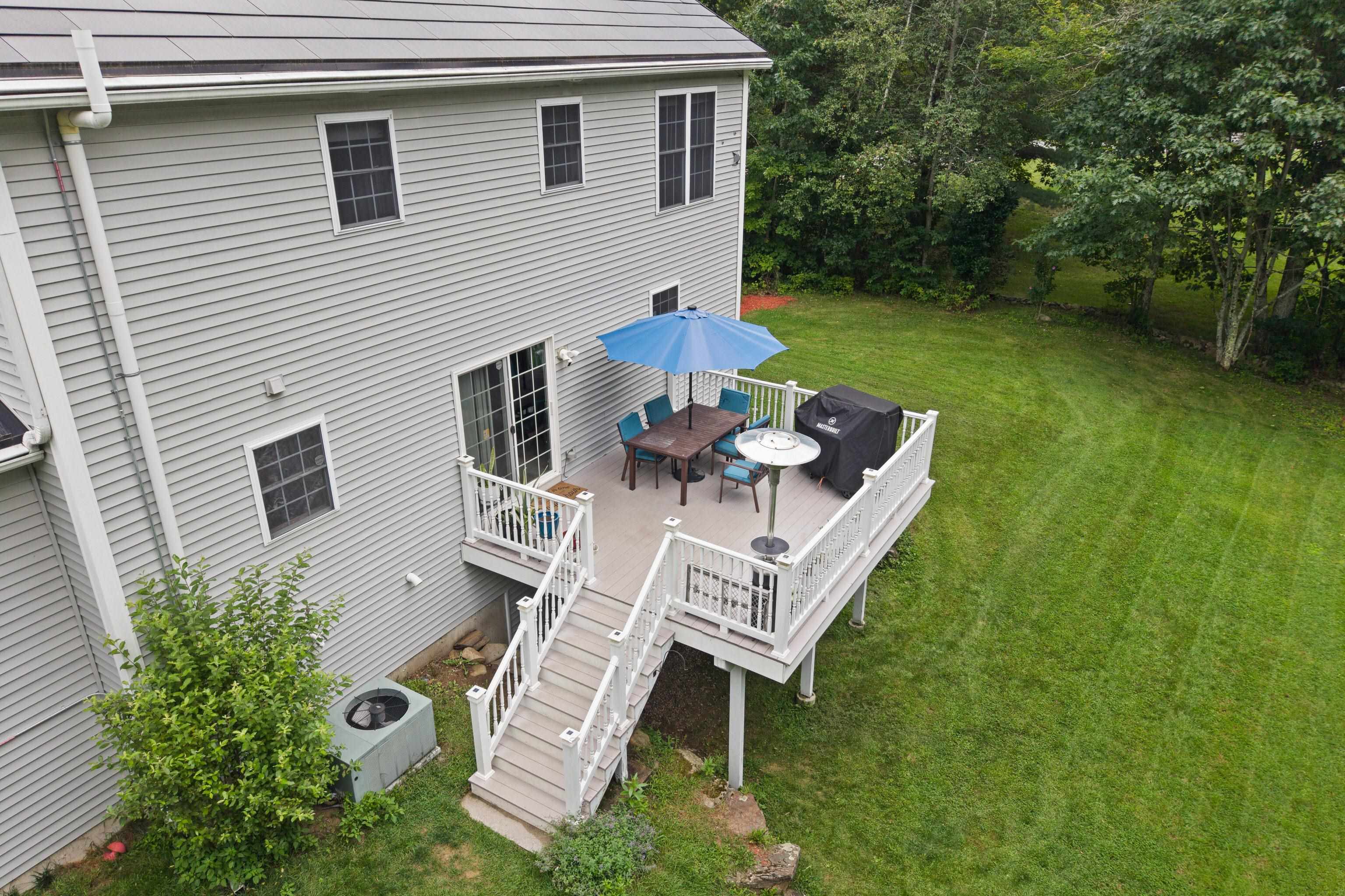 124 Olde Bridge Ln, Epping, NH 03042