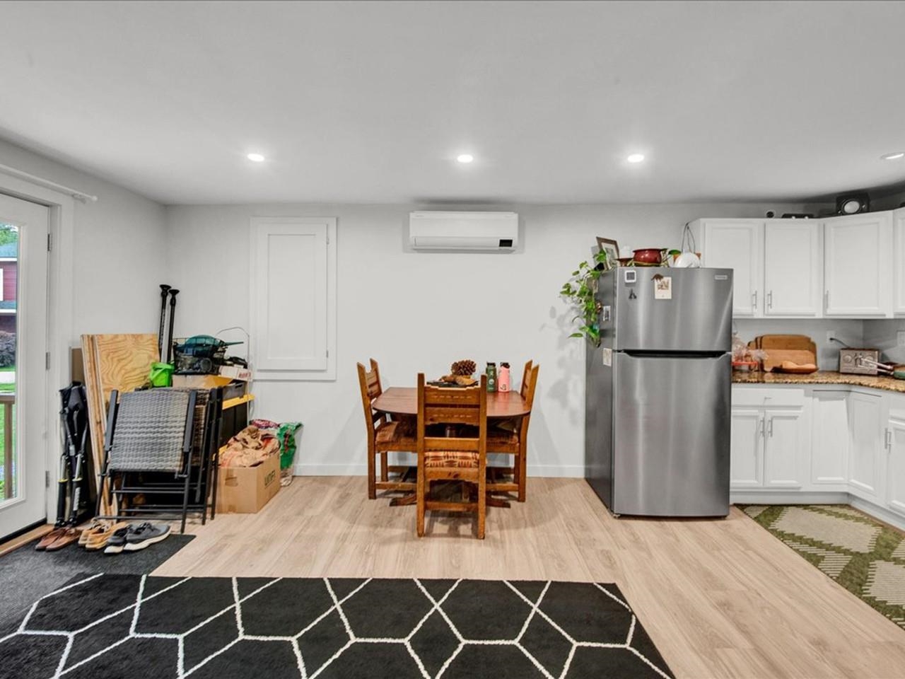 2-Bedroom Unit 26073408