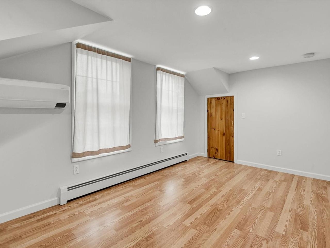 3-Bedroom Unit 26073446