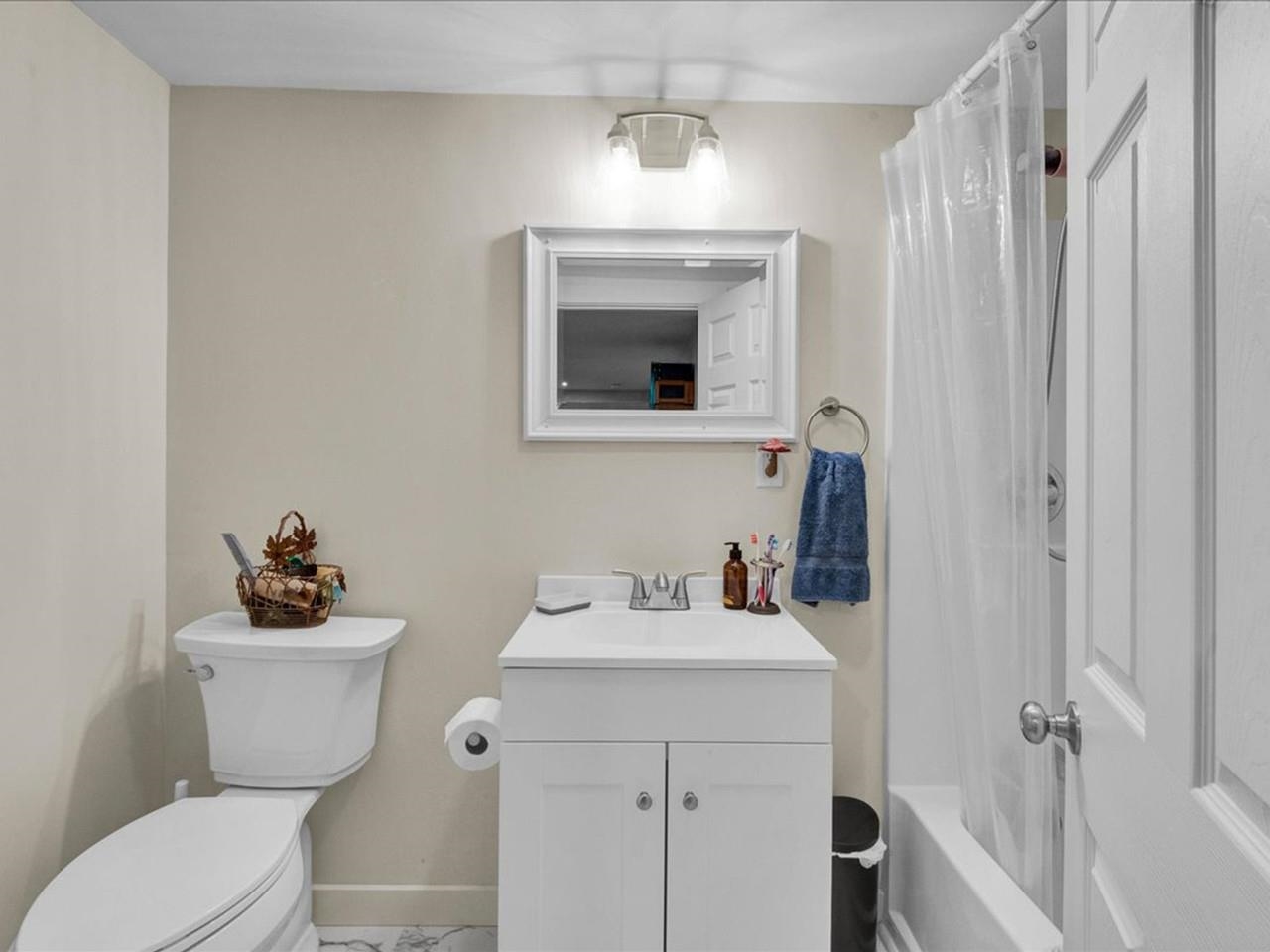 2-Bedroom Unit 26073415