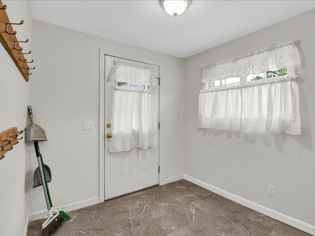 3-Bedroom Unit
