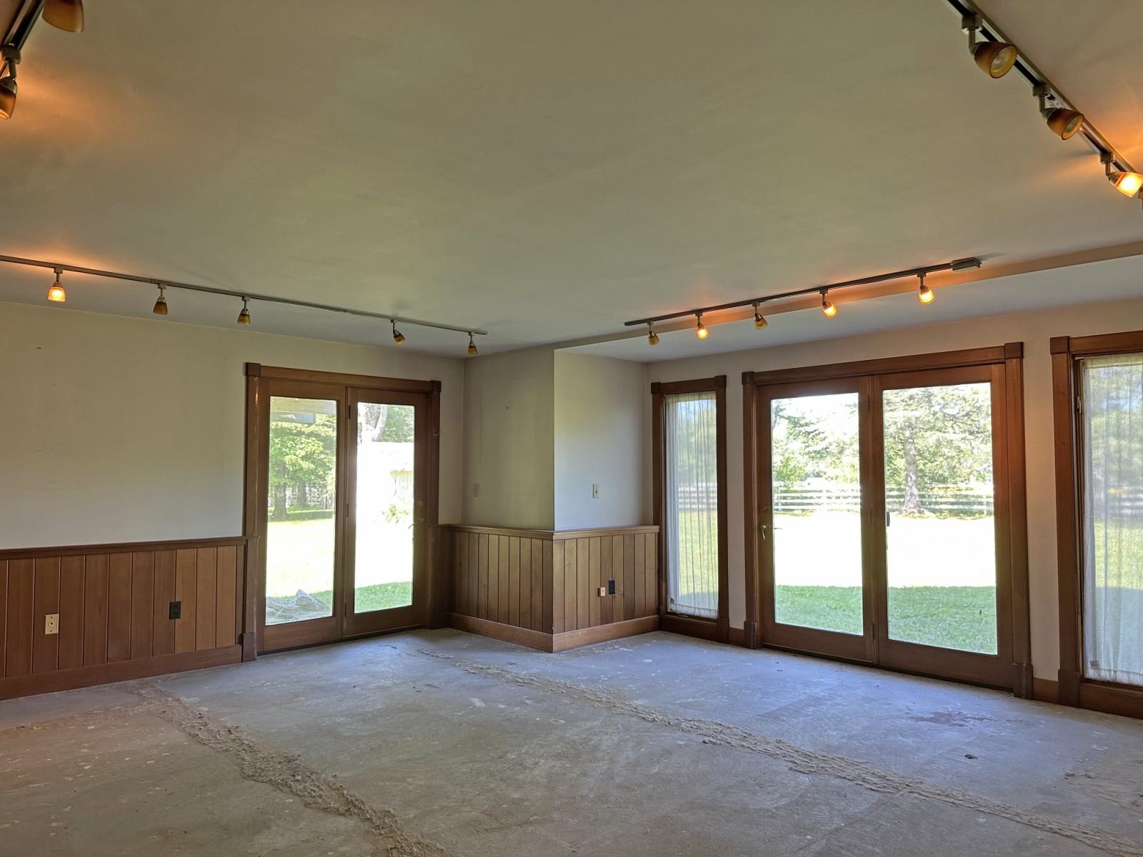 Lower Level Rec Room - Needs Carpeting