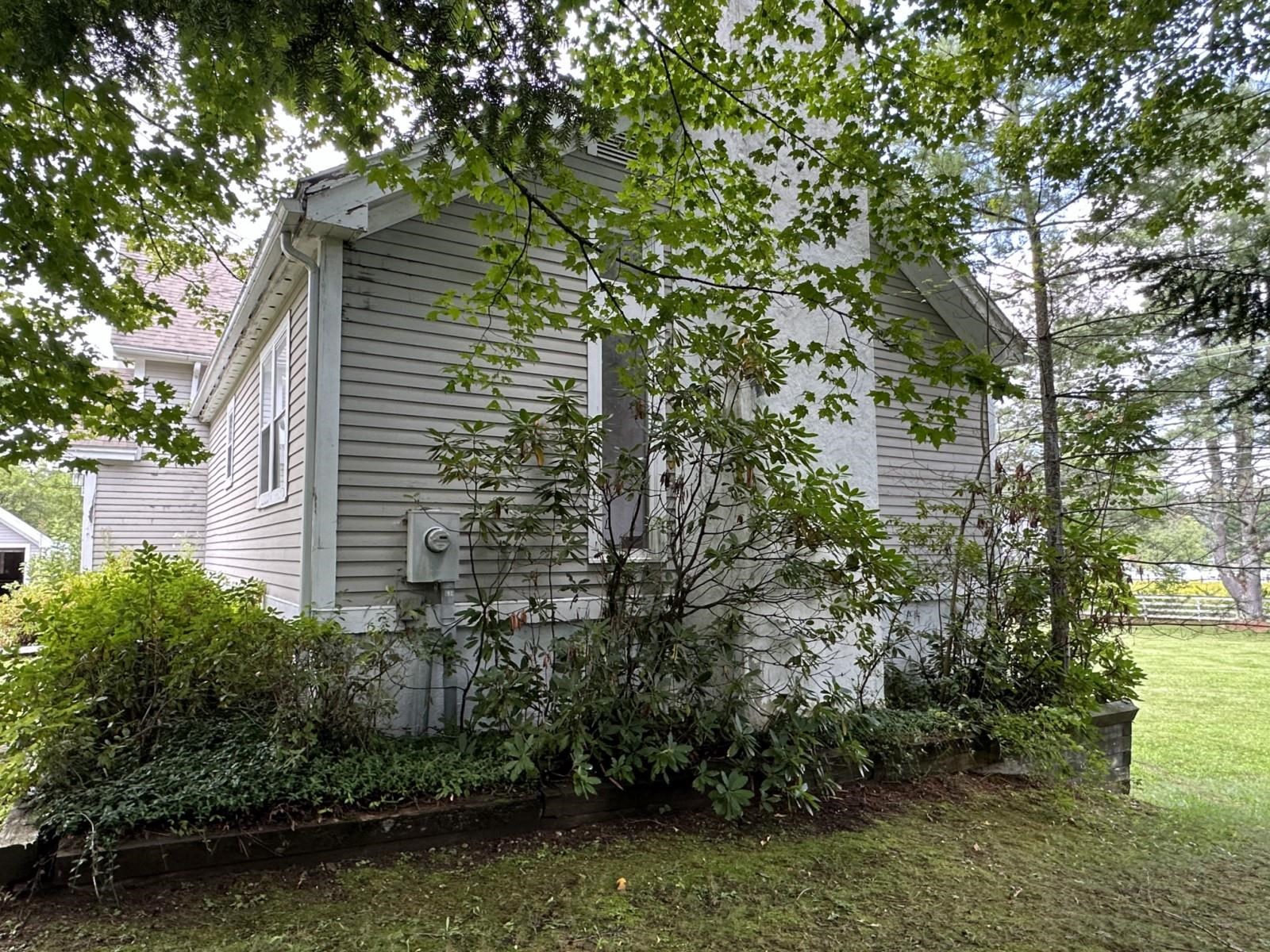 North Side of House 26064831