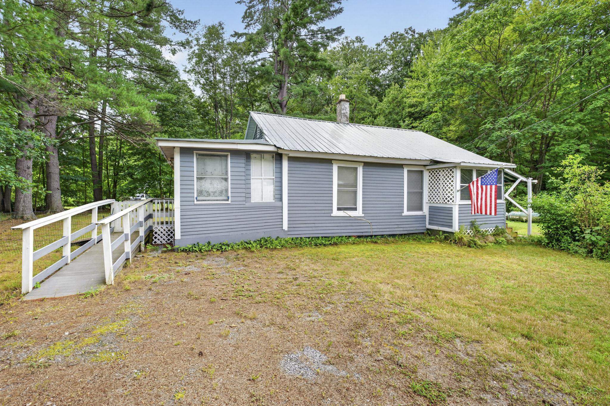 5 Girard Ave, Claremont, NH 03743