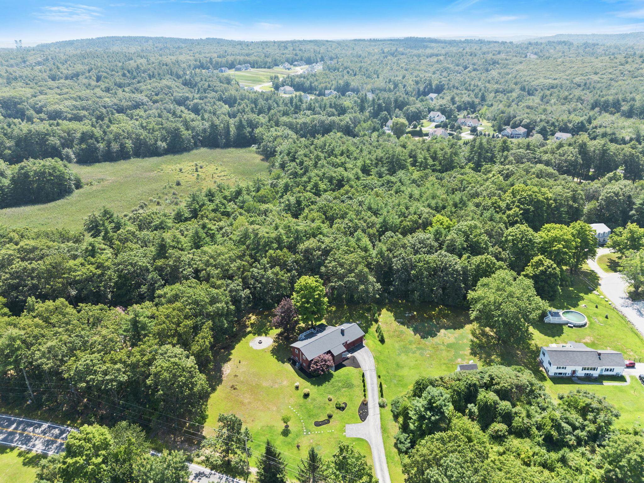 99 Kimball Hill Rd, Hudson, NH 03051