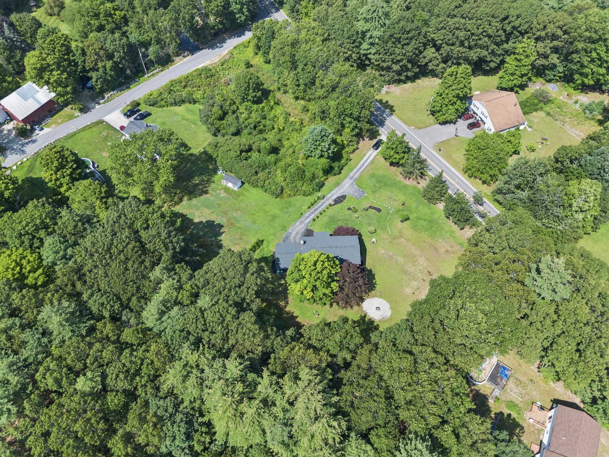99 Kimball Hill Rd, Hudson, NH 03051