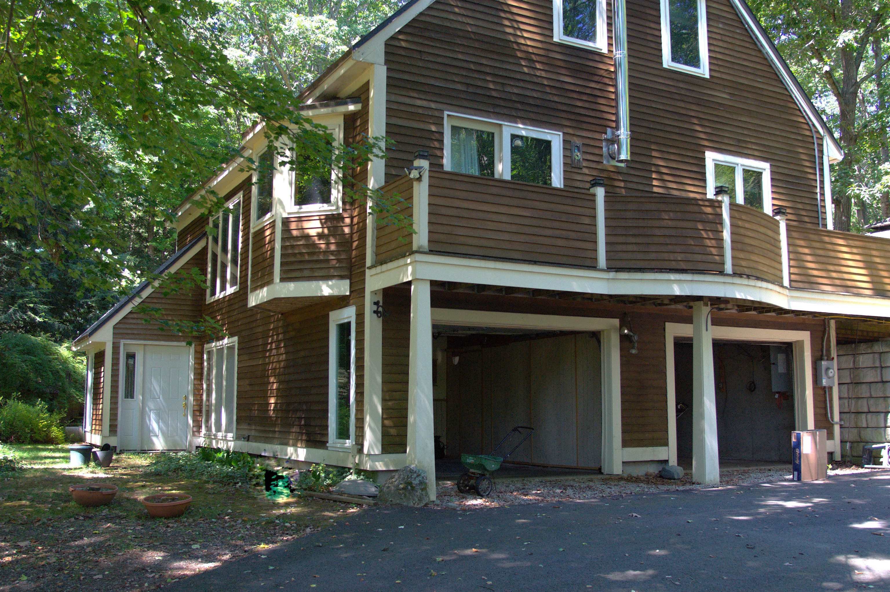 94 Old Lee Rd, Newfields, NH 03856