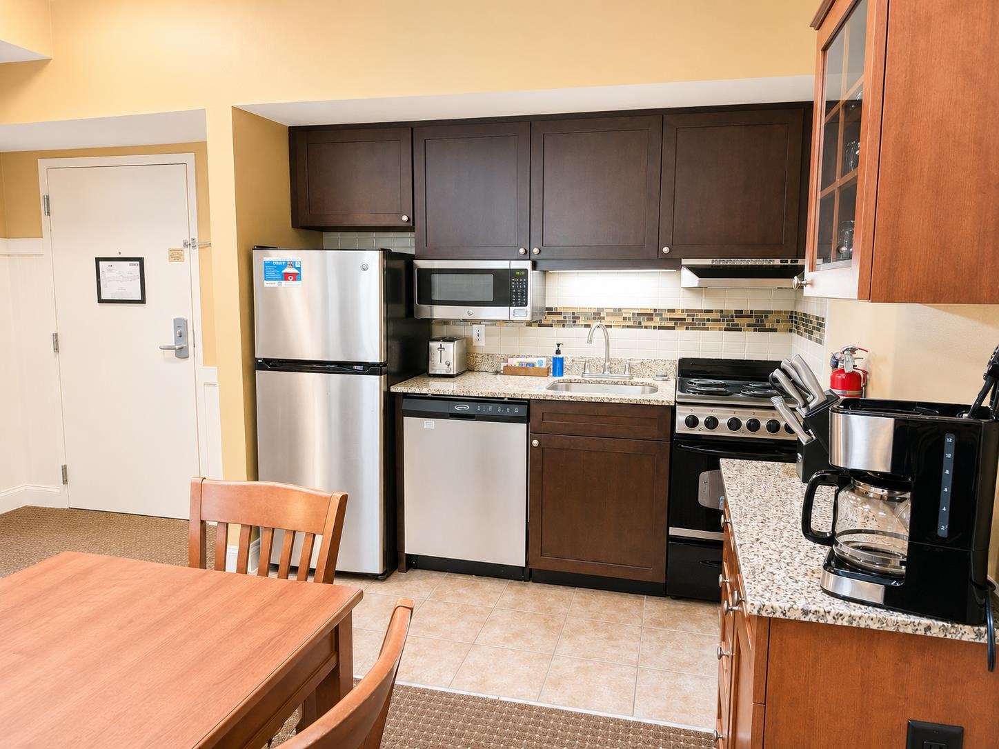 Fully equipped kitchen