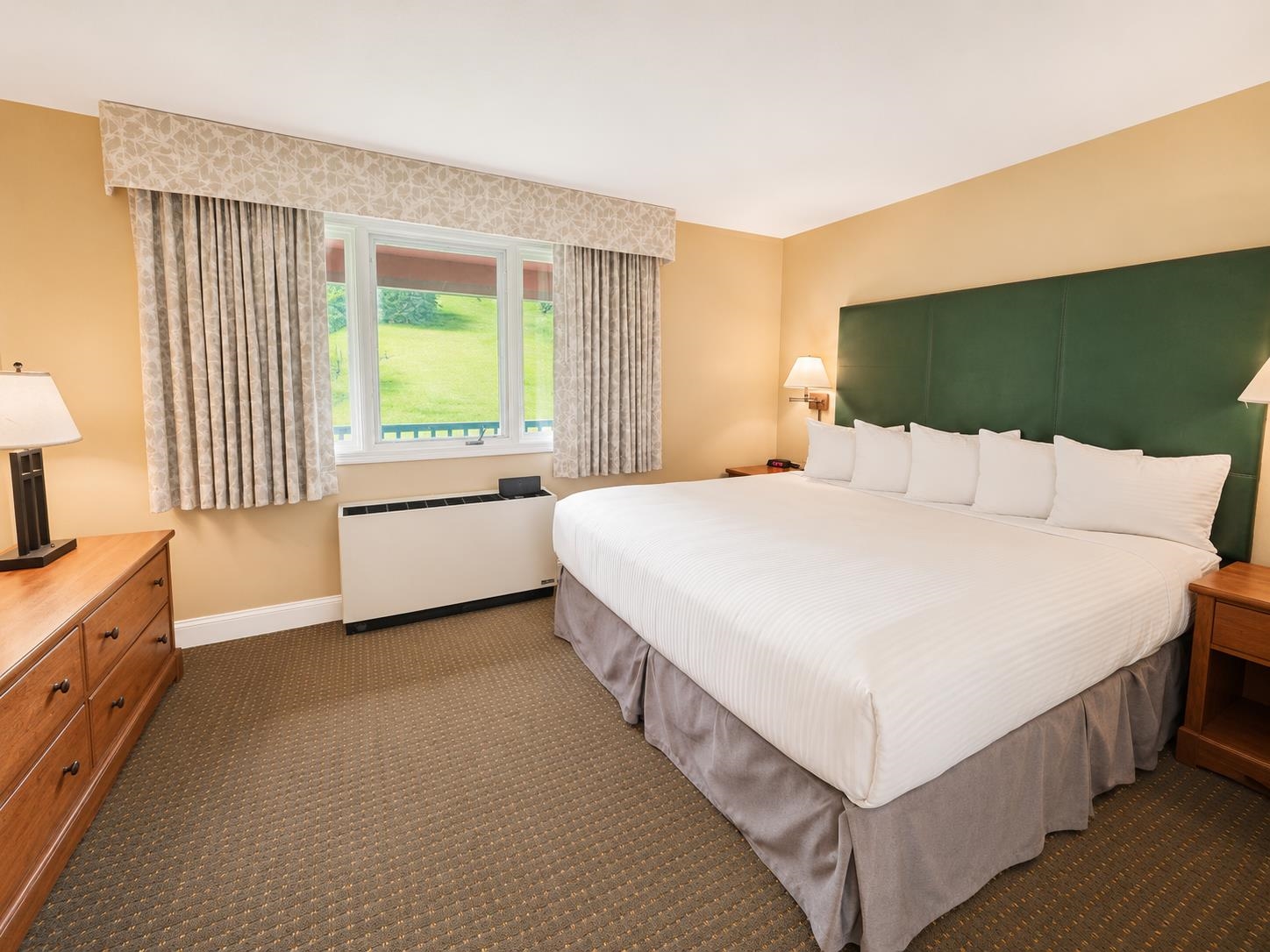 Main level bedroom