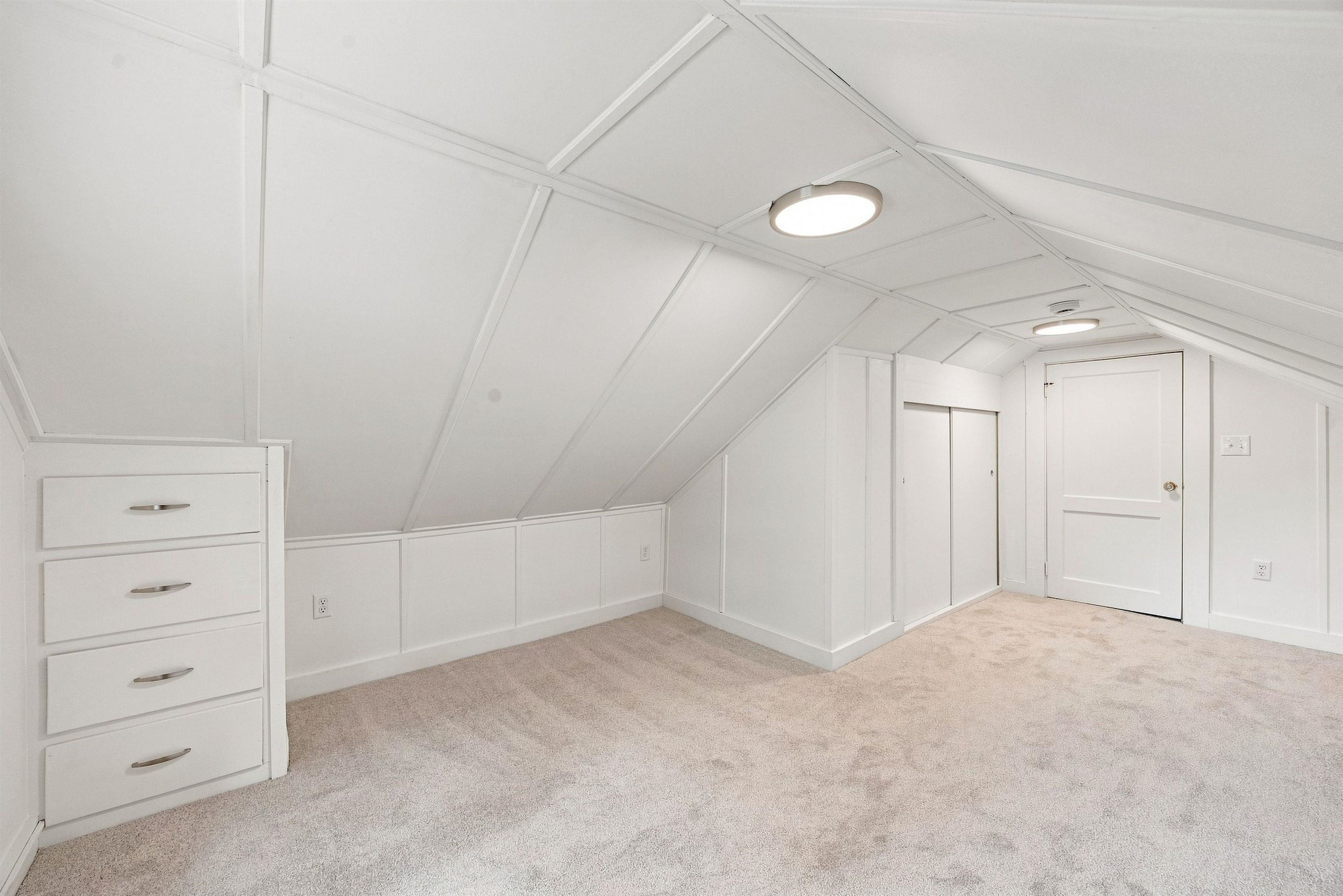 3 Sylvester St, Concord, NH 03301