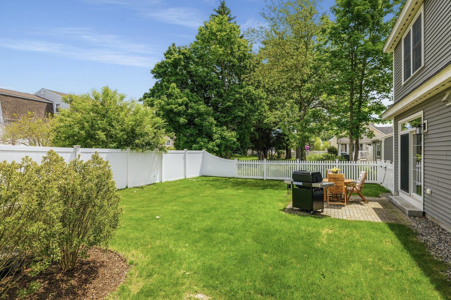 16 Richard Rd, Rye, NH 03870