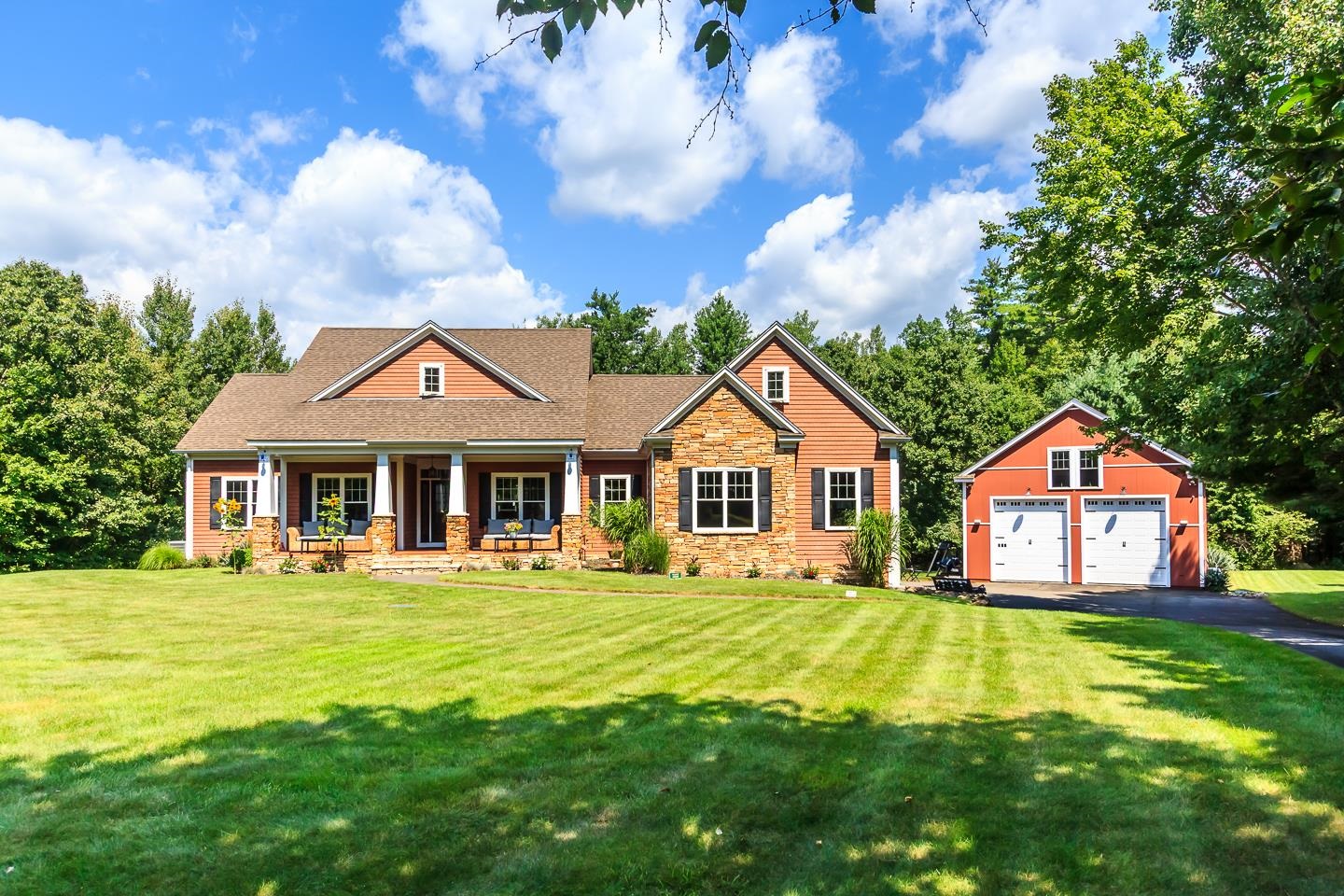 6 Rosewood St, Windham, NH 03087