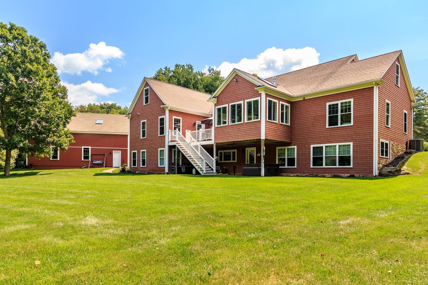 6 Rosewood St, Windham, NH 03087