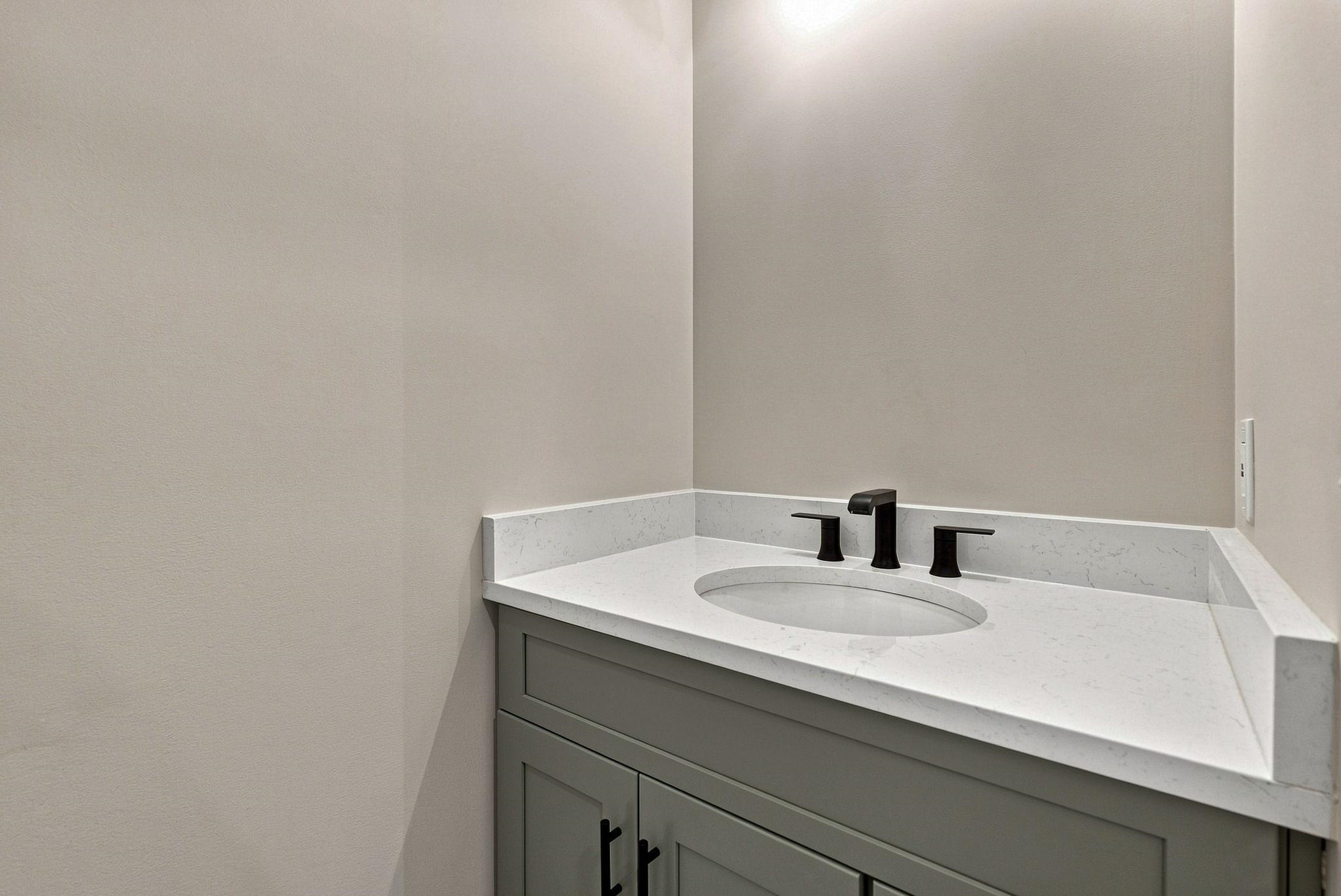 Powder Room 1st Floor
