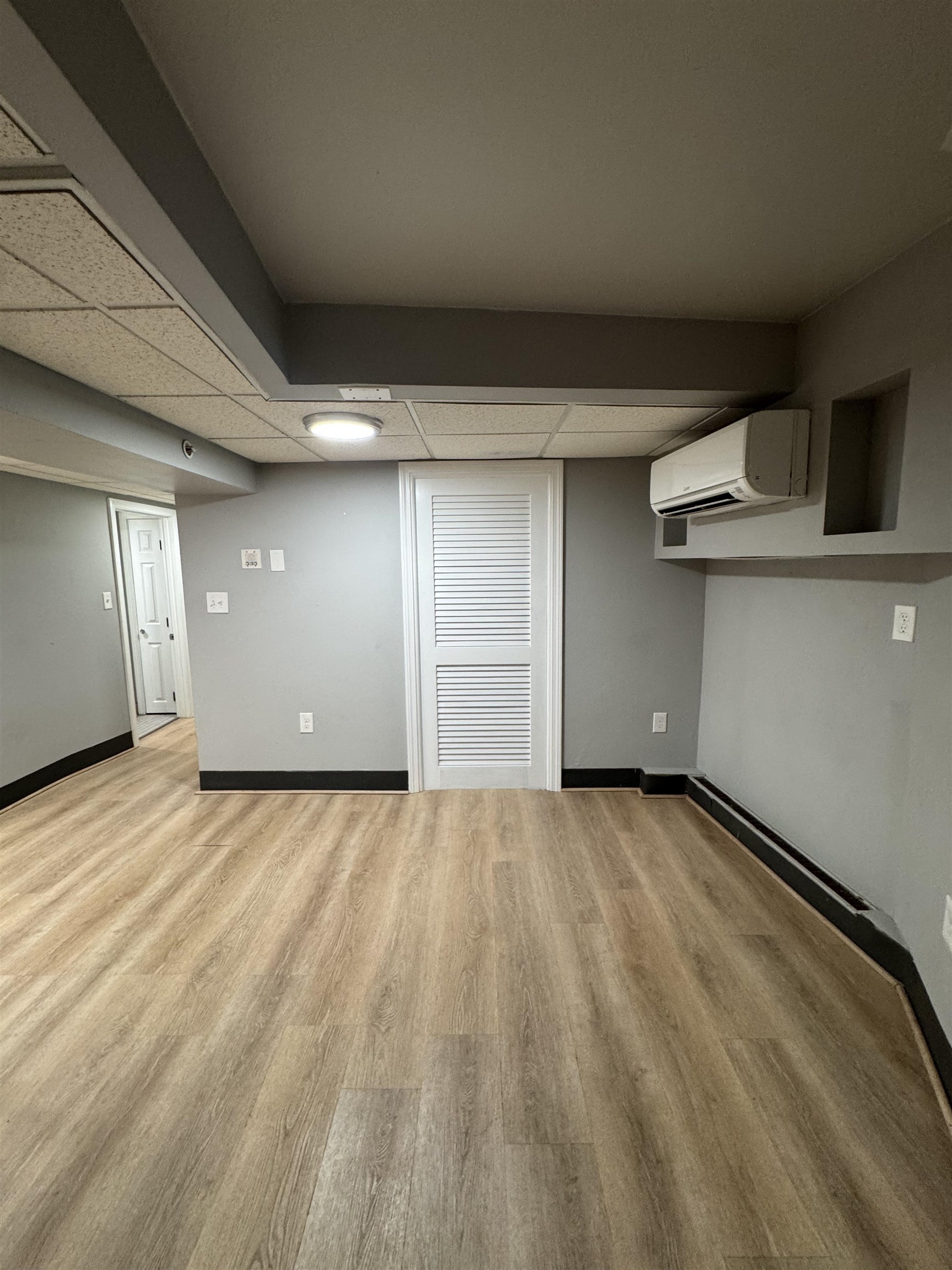 1-3 Central Sq #B-2, Keene, NH 03431