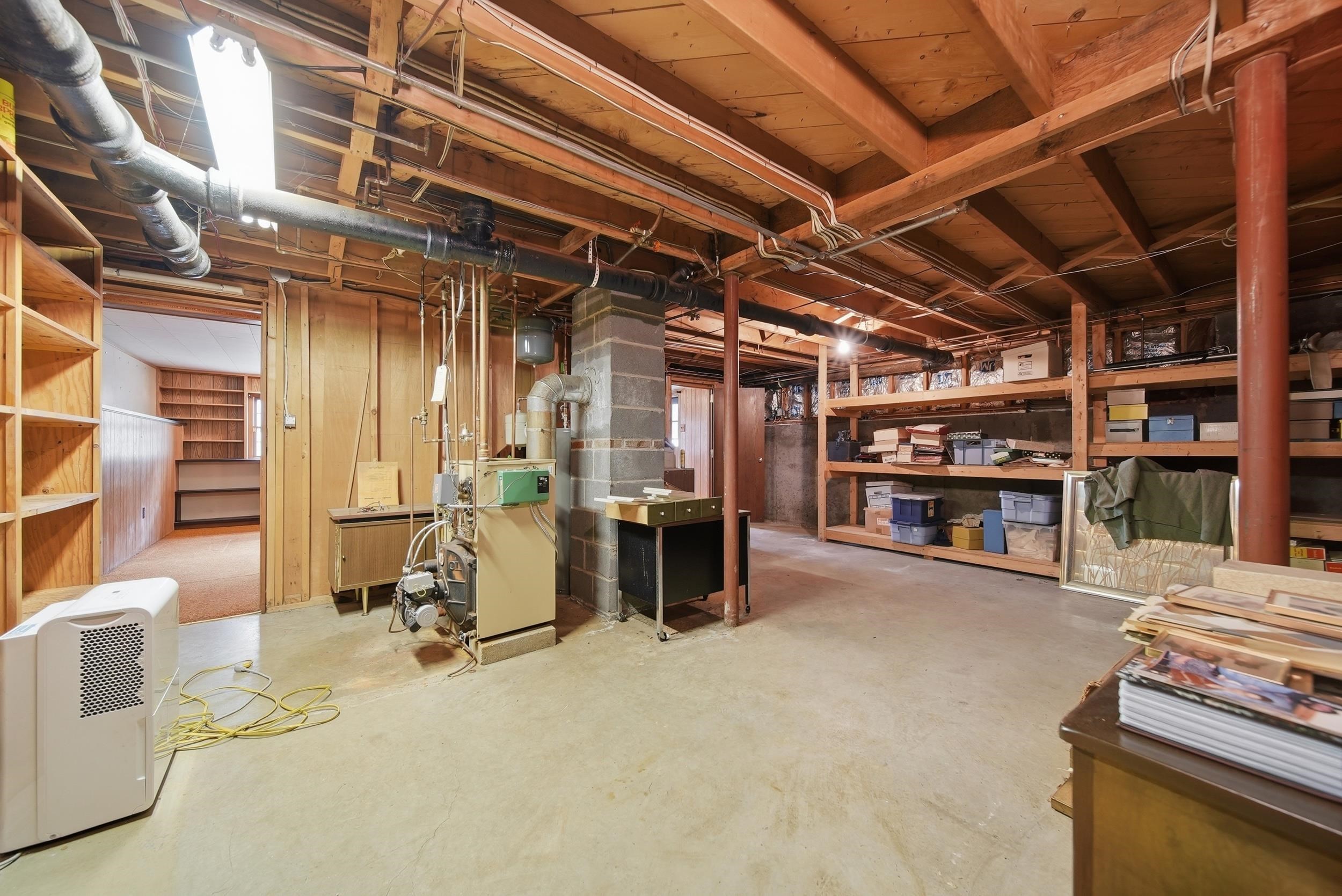118 Lancelot Ave, Manchester, NH 03104