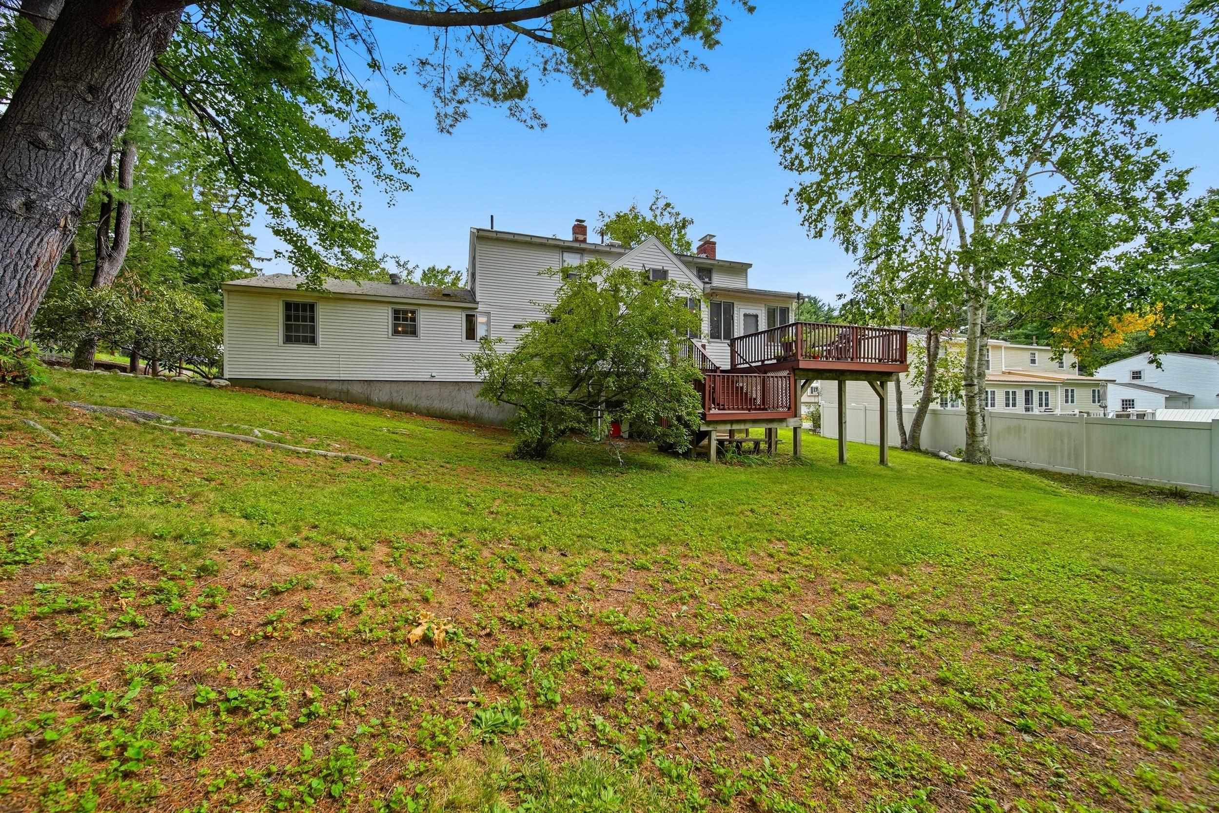 118 Lancelot Ave, Manchester, NH 03104