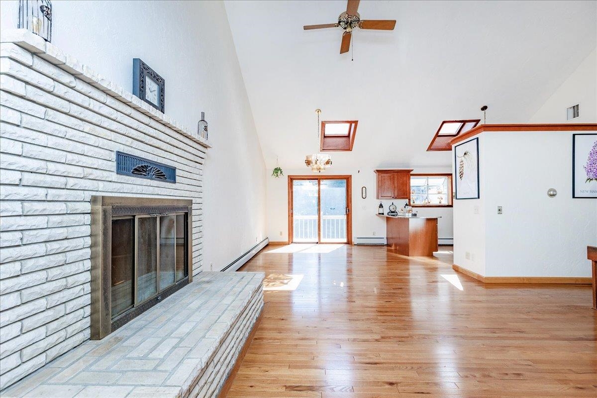69 Peaslee Rd, Merrimack, NH 03054