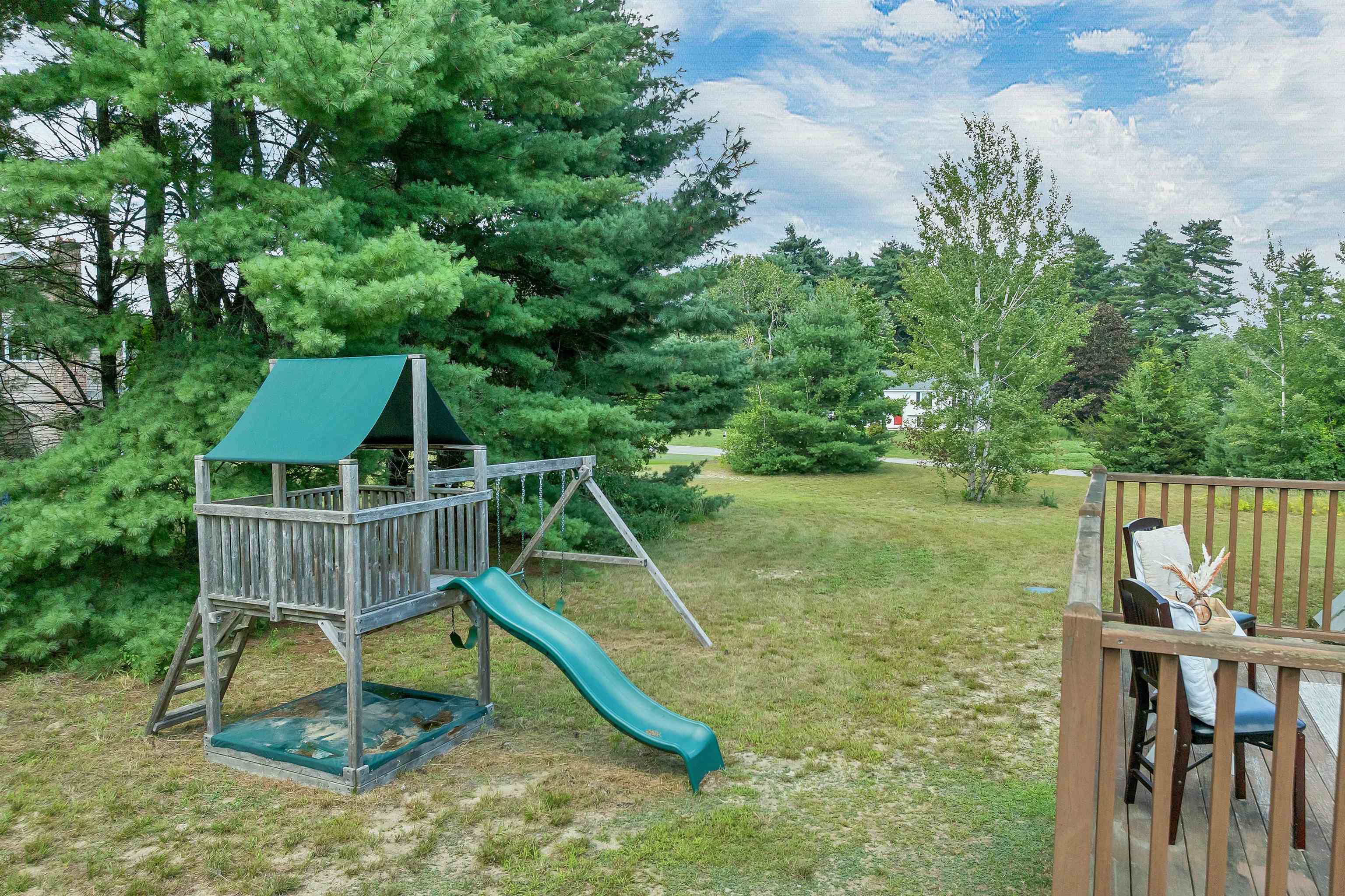 7 Manter Mill Rd, Londonderry, NH 03053