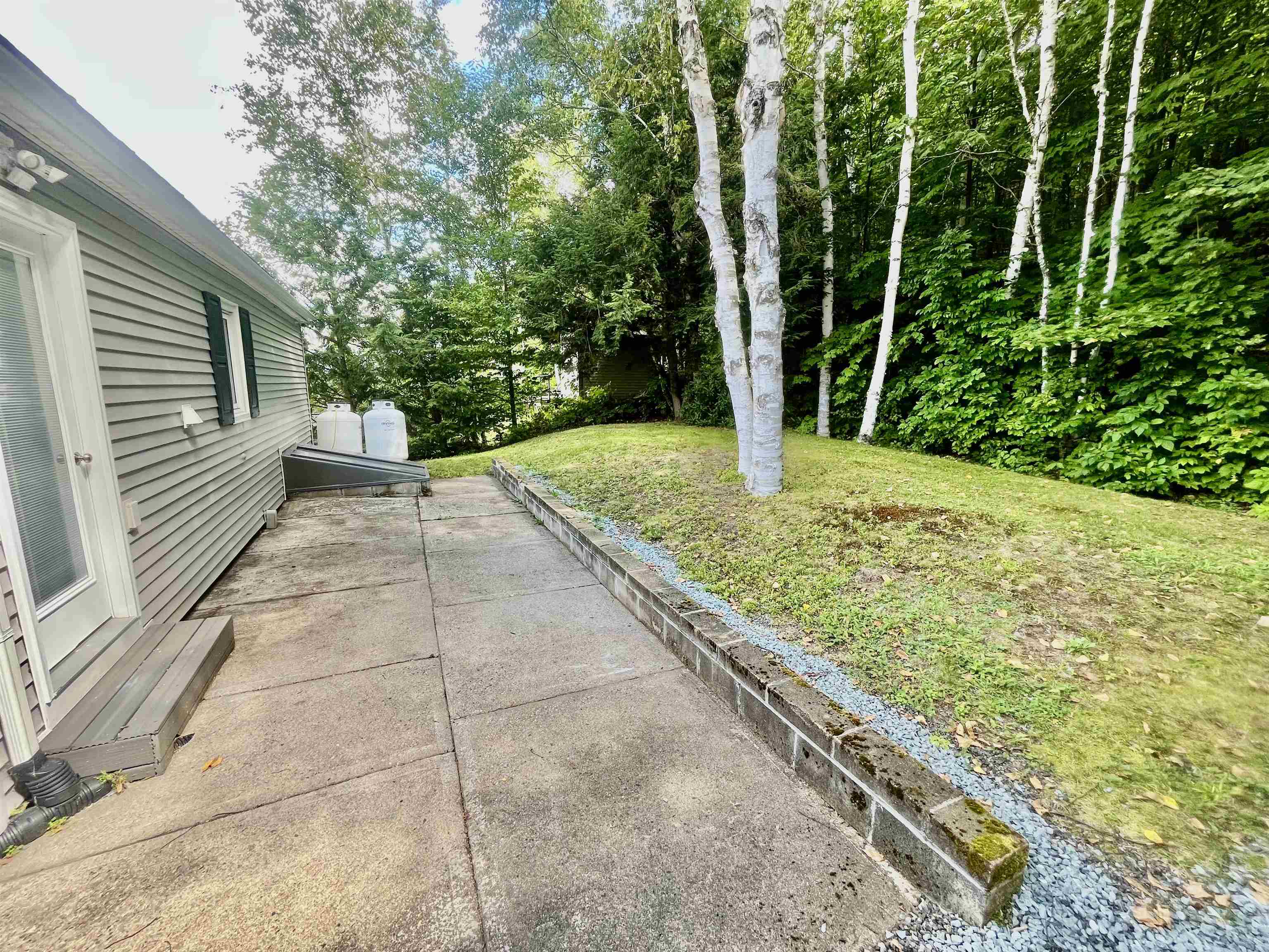 466 Rockingham St, Berlin, NH 03570