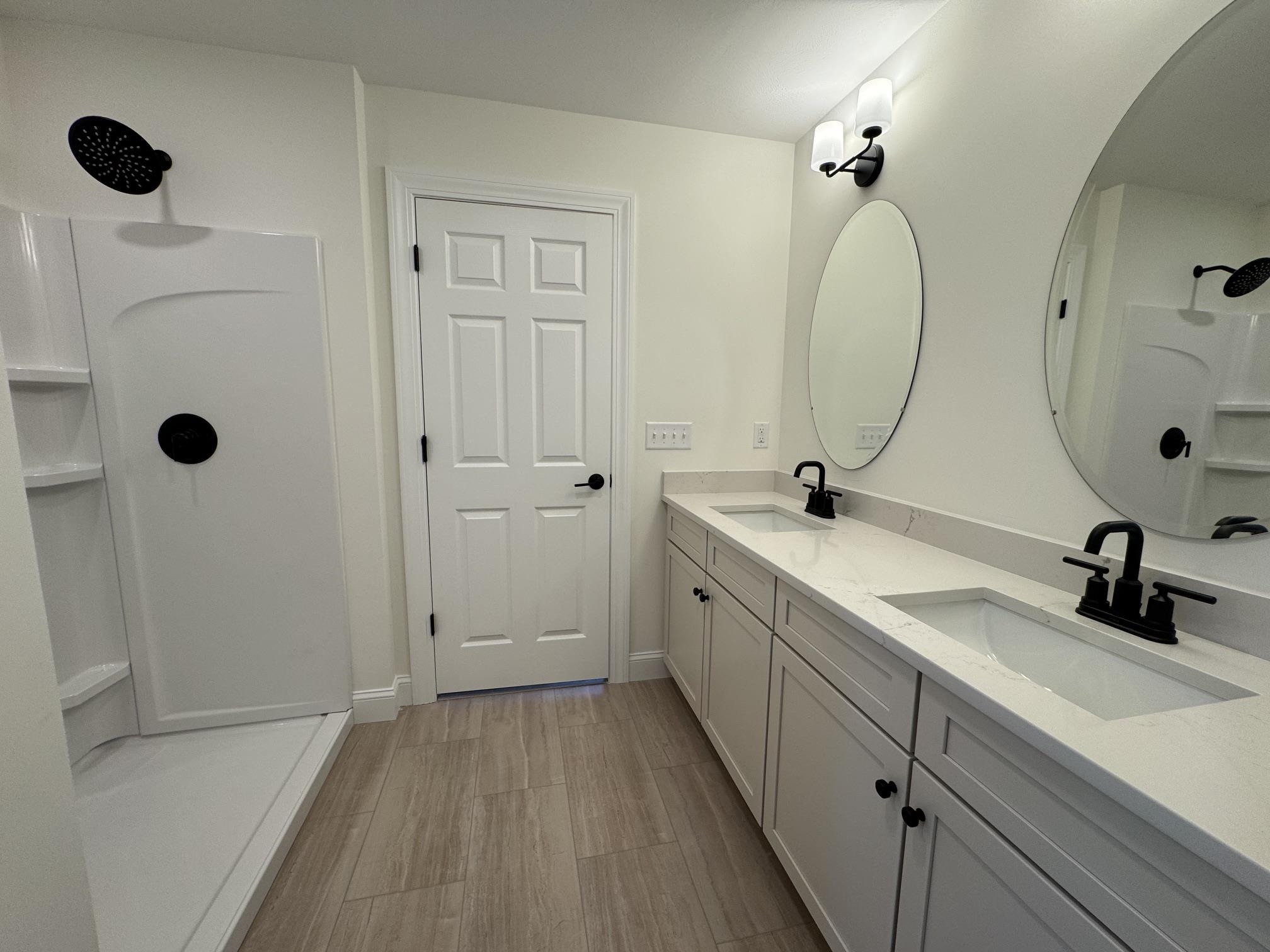 122 South Rd, Londonderry, NH 03053