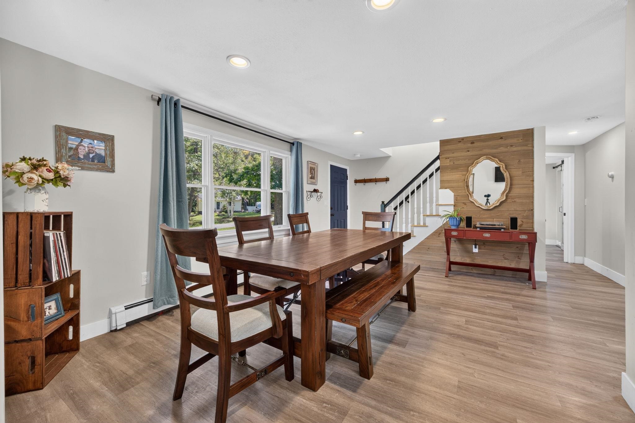 7 Merrick Rd, Raymond, NH 03077