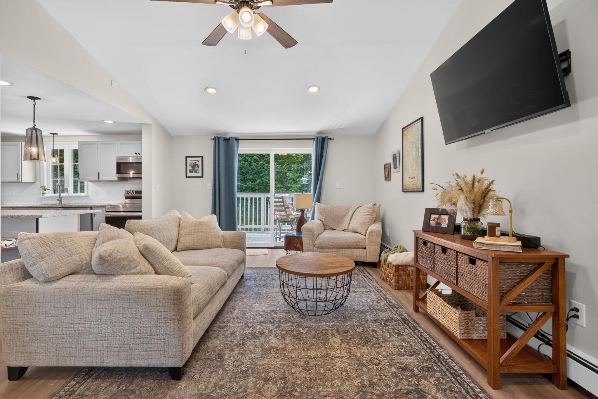 7 Merrick Rd, Raymond, NH 03077