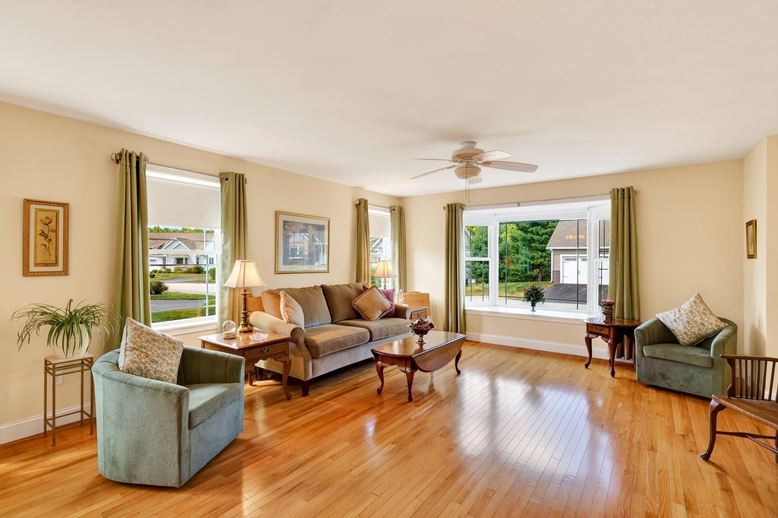 15 Monarch Way, Kingston, NH 03848