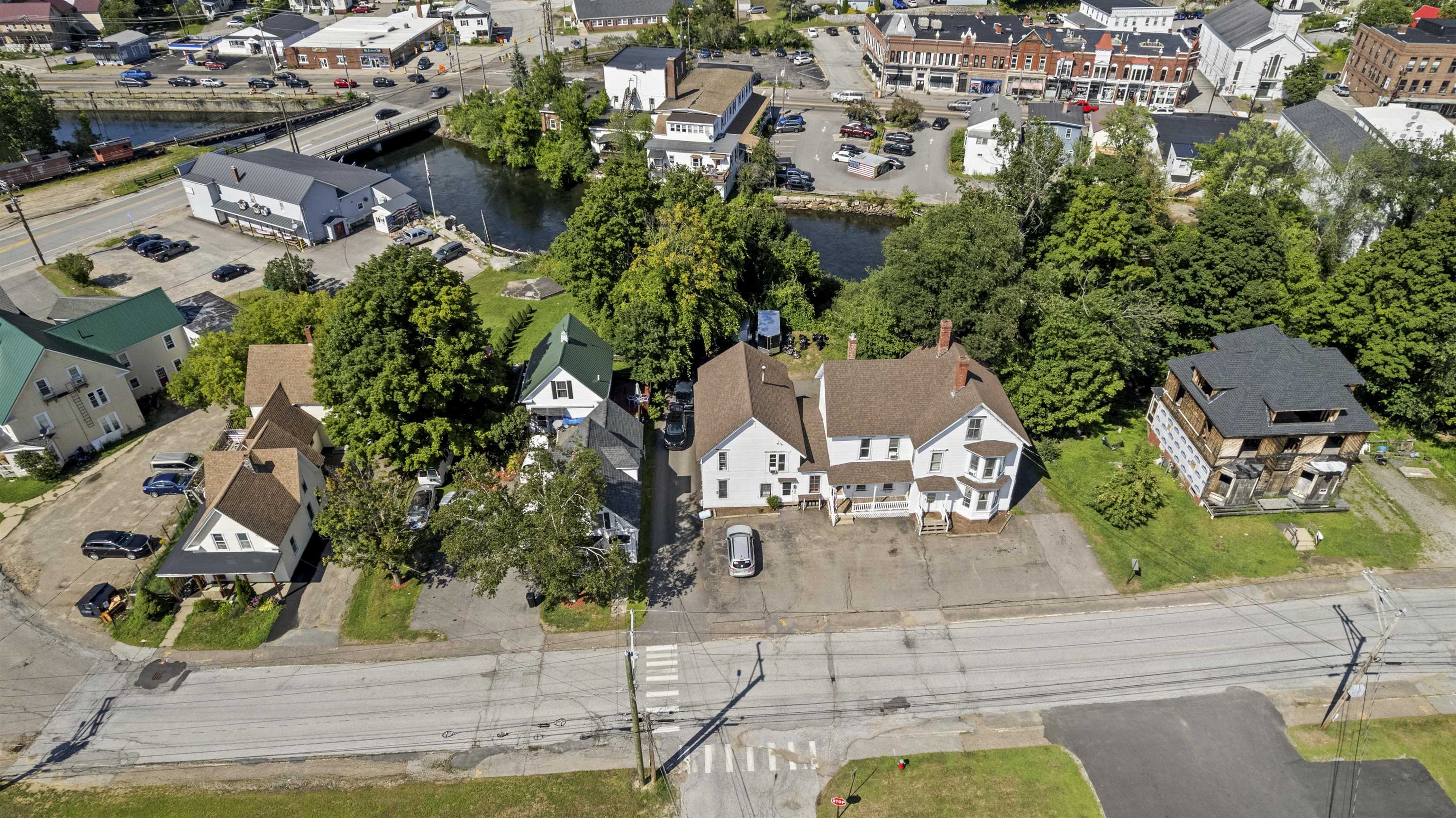 12 Elm St, Northfield, NH 03276