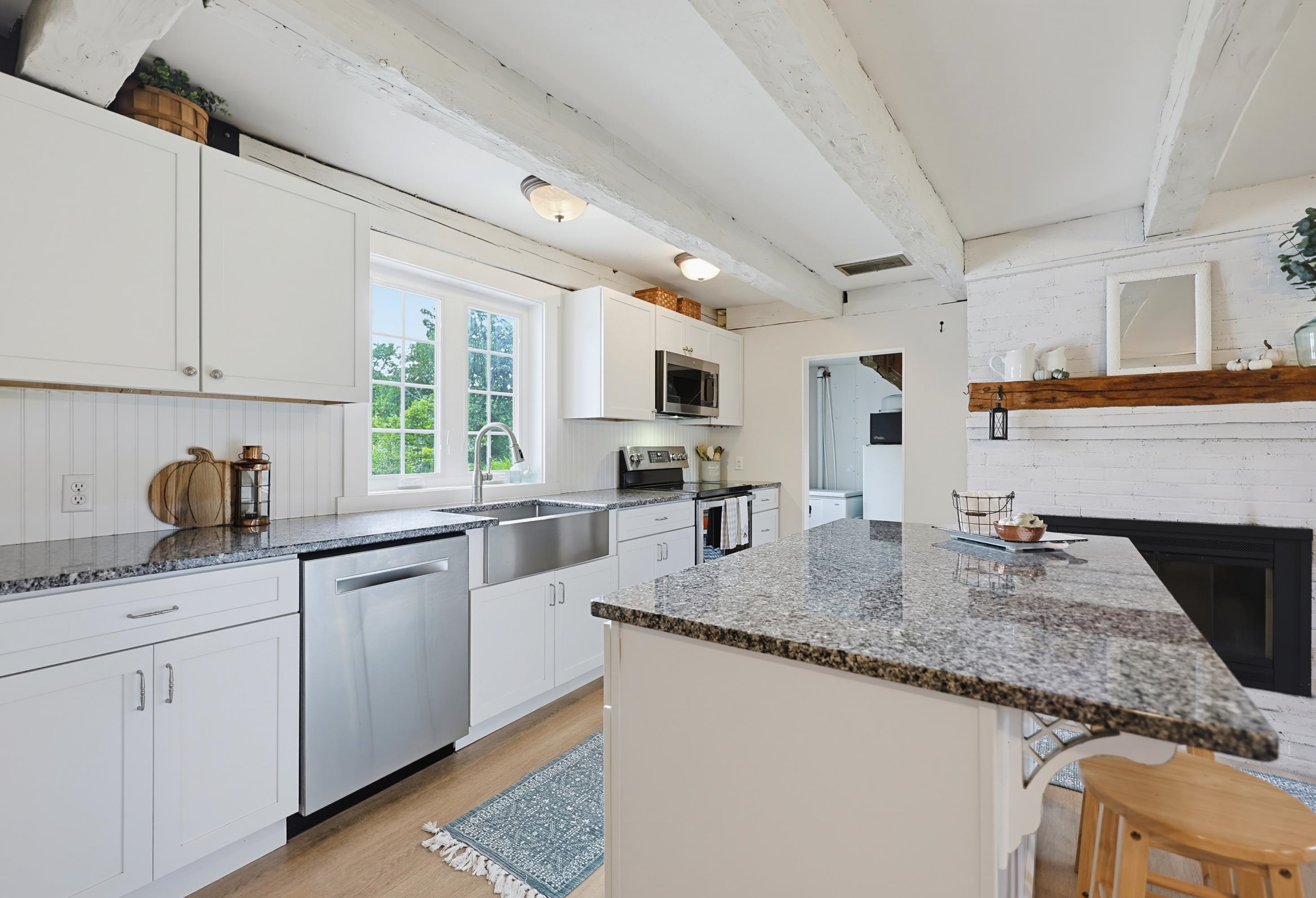 New kitchen with granite counters