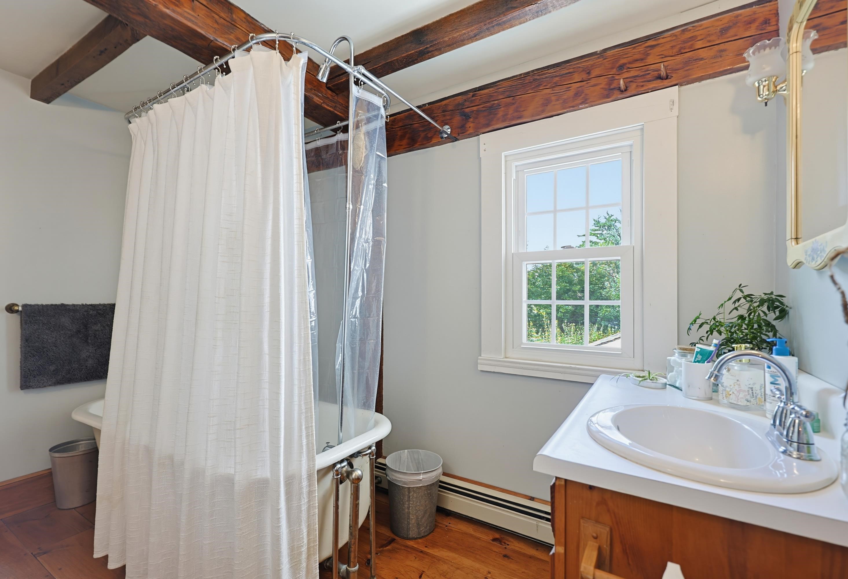 ensuite full bath
