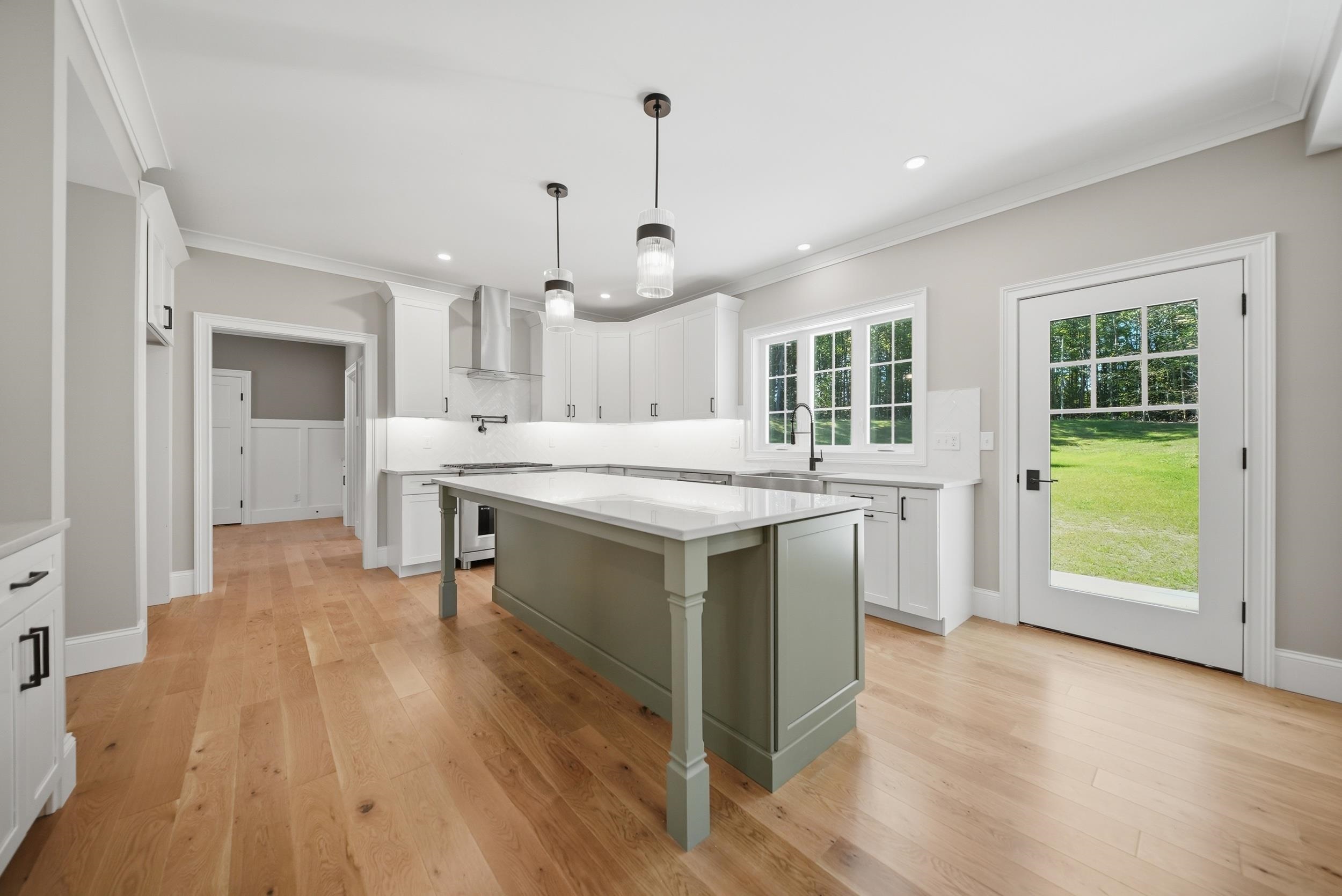 109 Crowley Rd, Chester, NH 03036