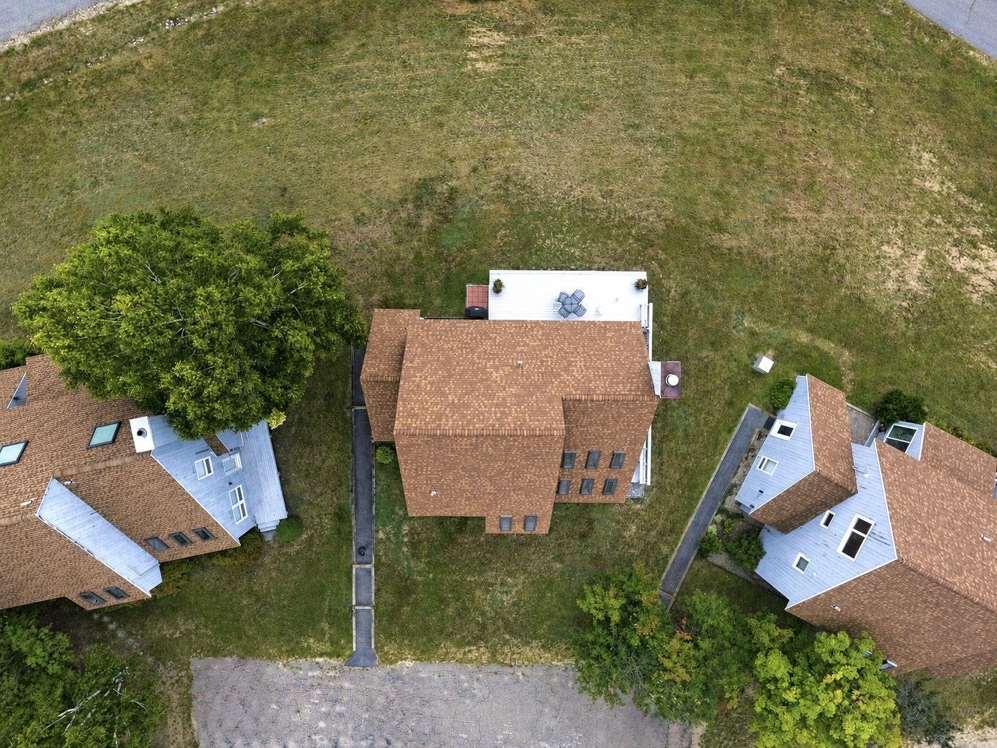 11 Rocky Point Rd, Plymouth, NH 03264