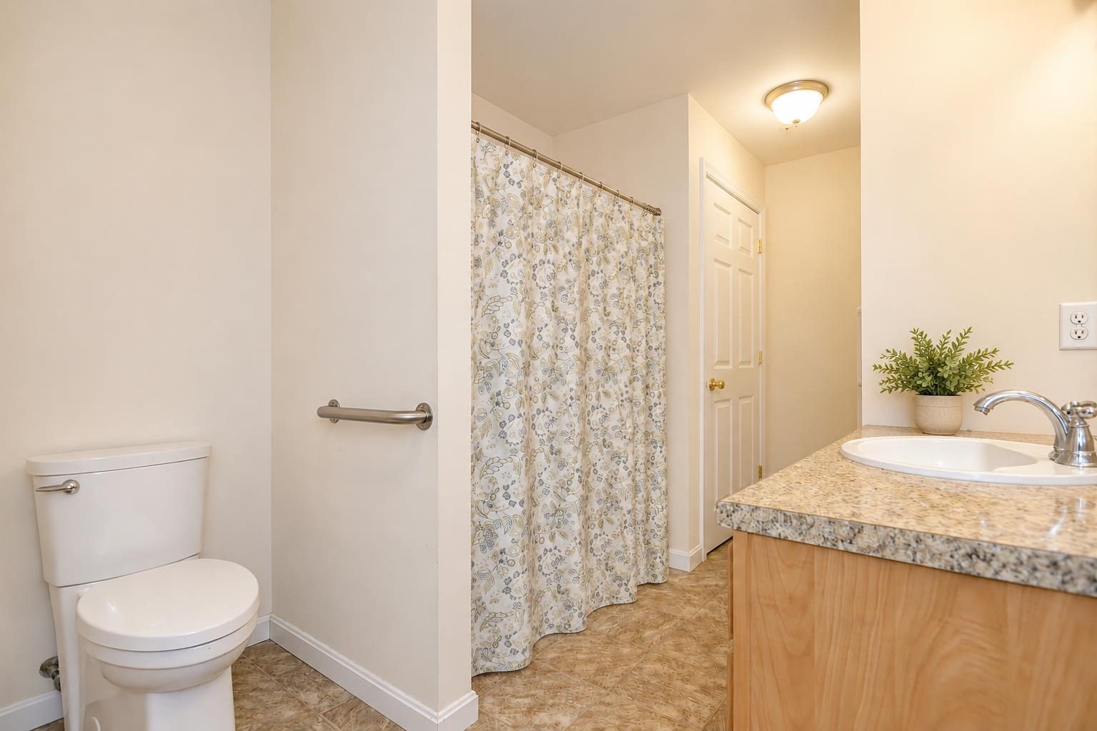 65 Fordway Extension #3108, Derry, NH 03038