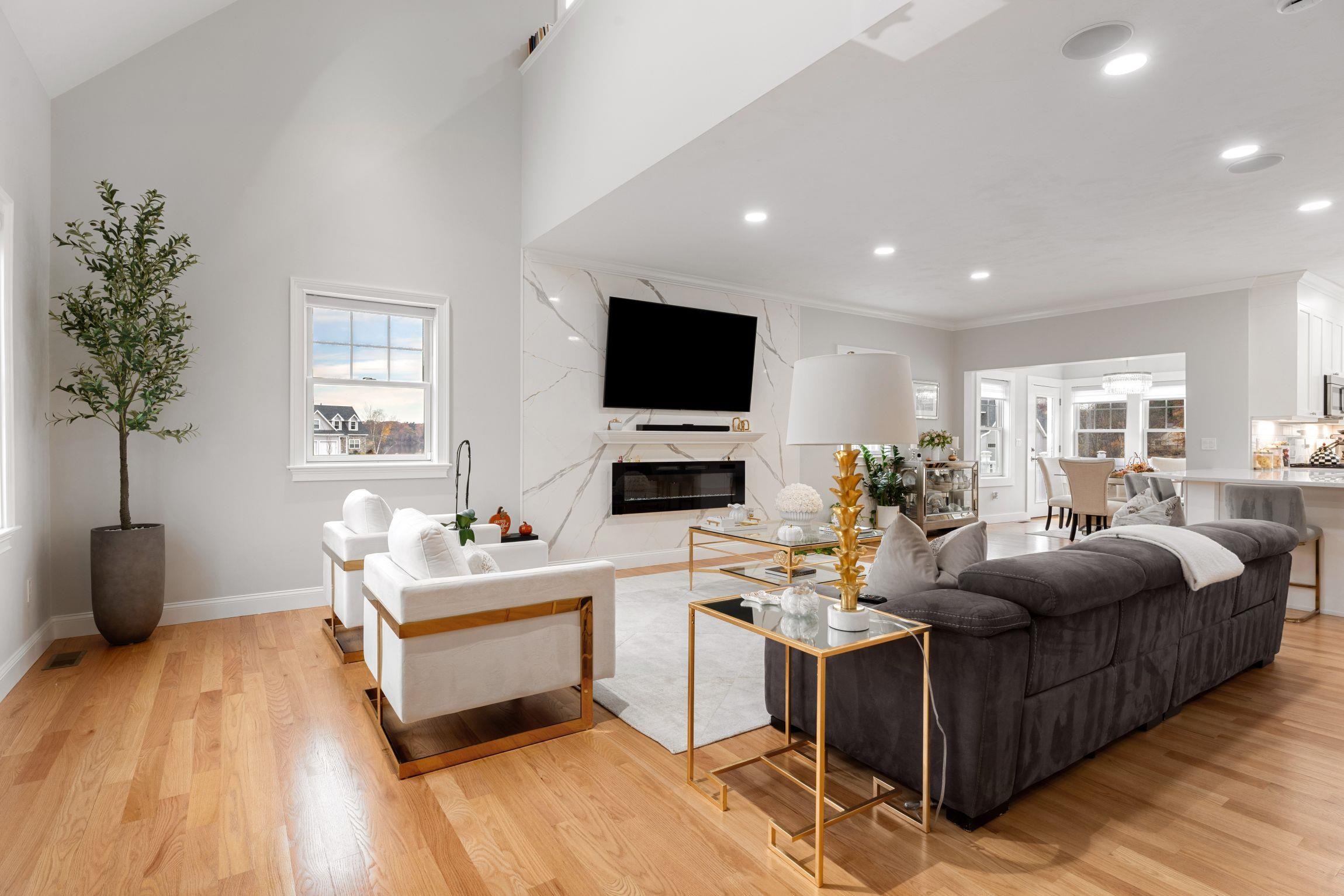 3 Kibrel Ct, Sandown, NH 03873