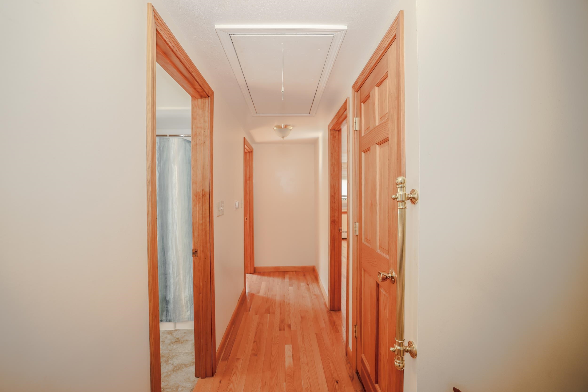 9 Roby St, Nashua, NH 03060