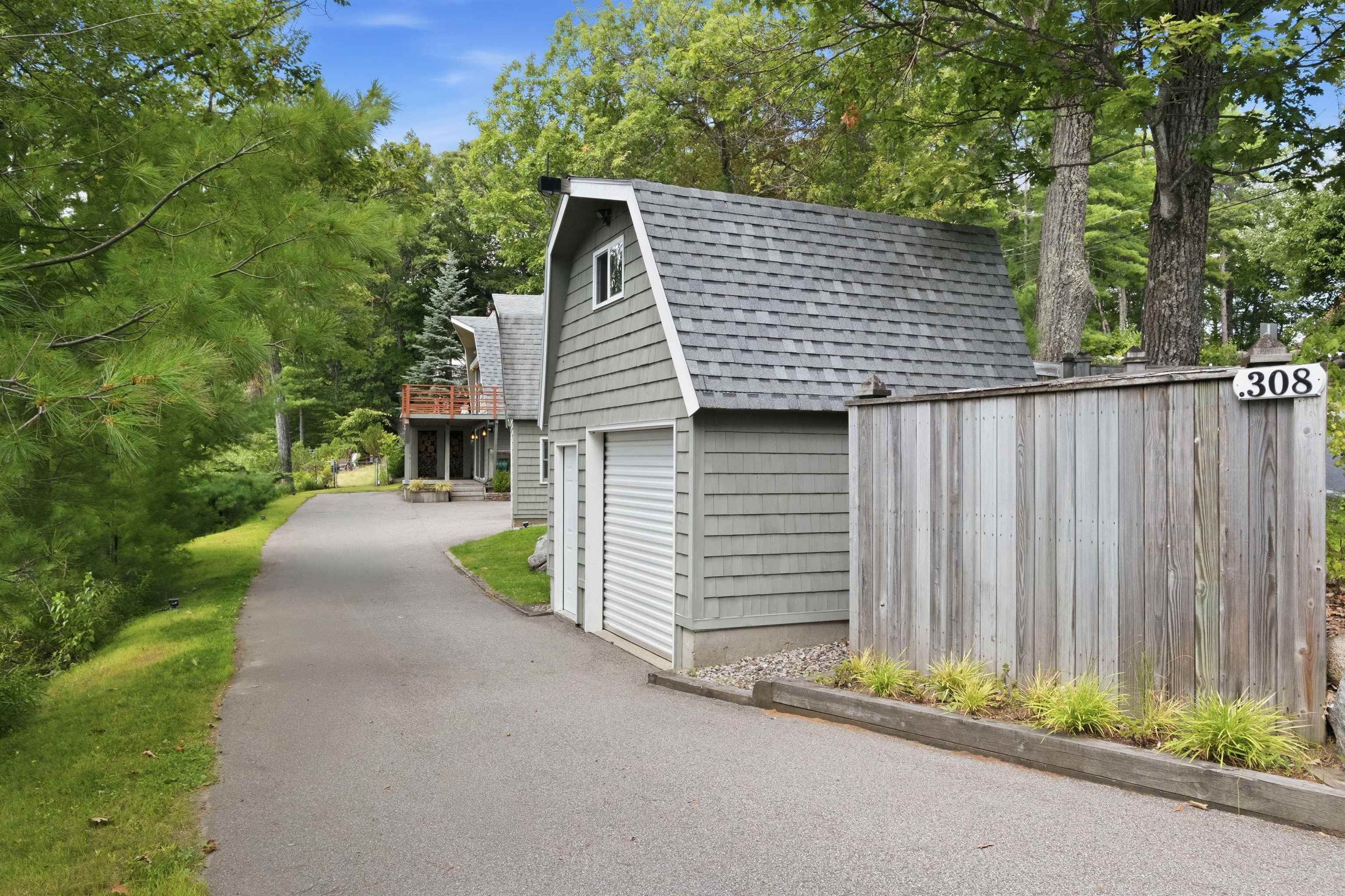 308 Governor Wentworth Hw, Tuftonboro, NH 03853