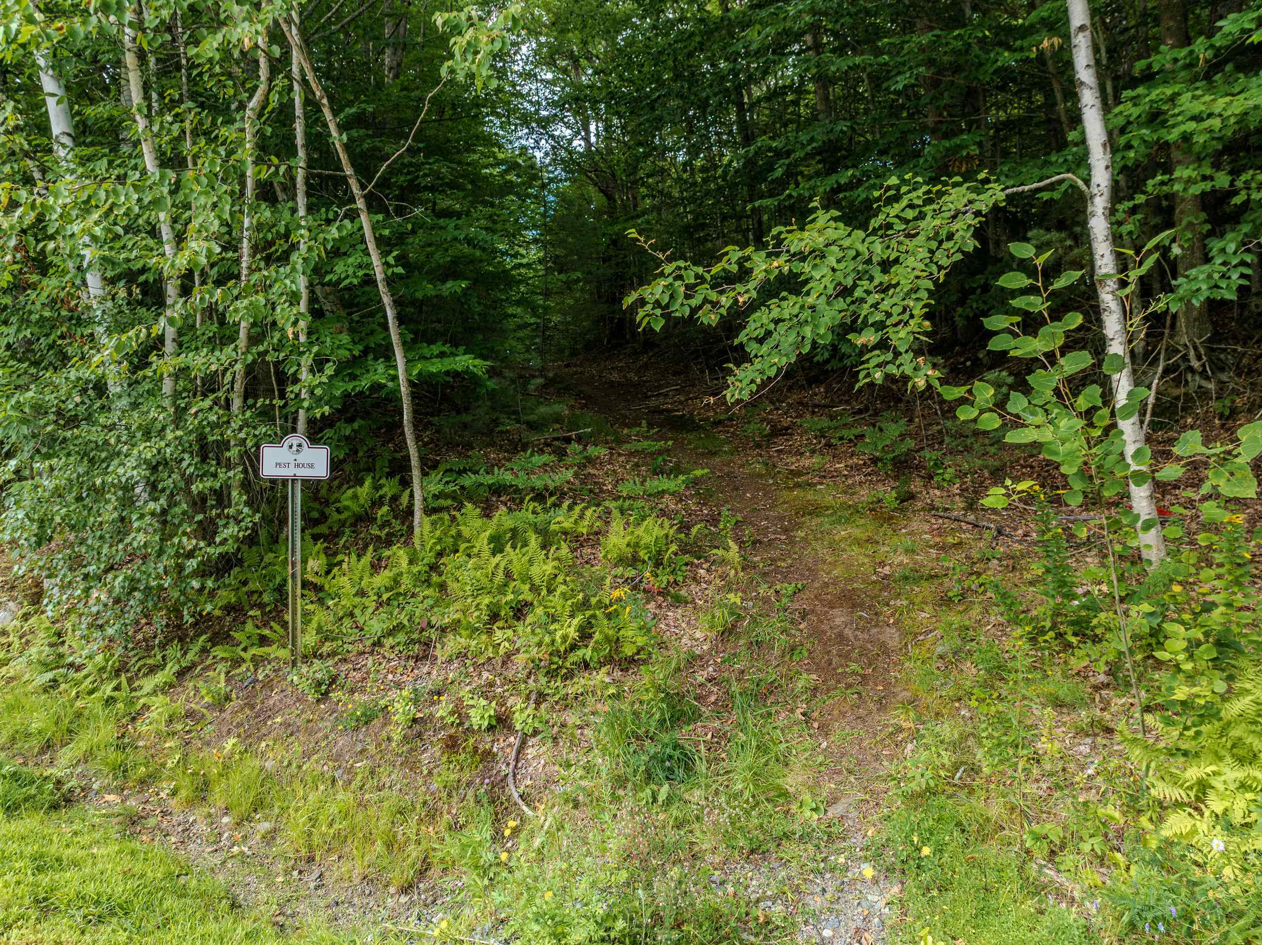 10 Pest House Rd, Littleton, NH 03561