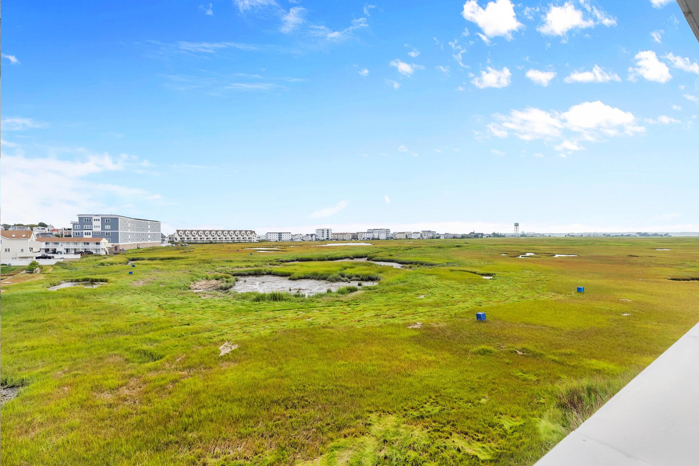 567 Ocean Blvd #205, Hampton, NH 03842