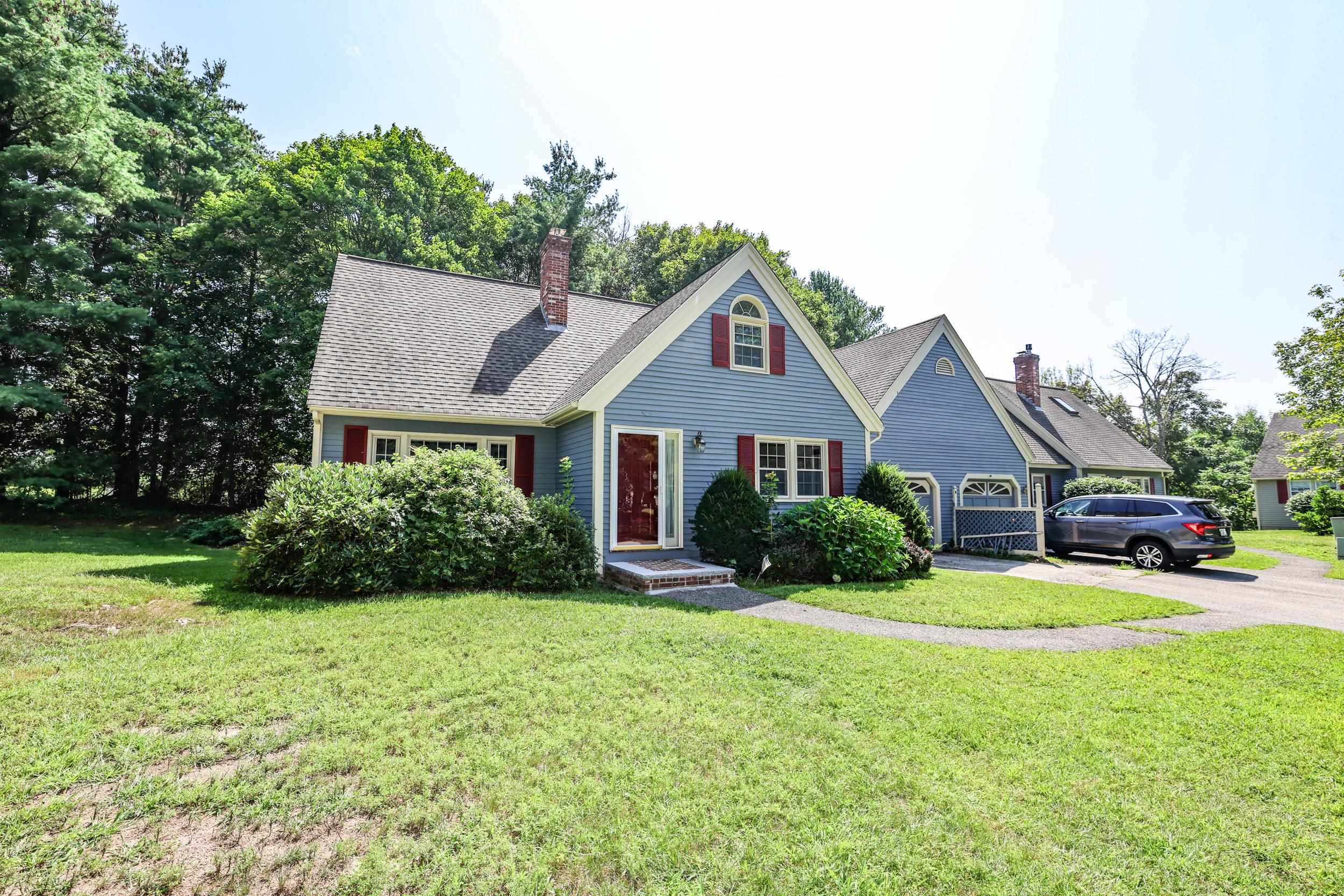 212 Winding Pond Rd, Londonderry, NH 03053