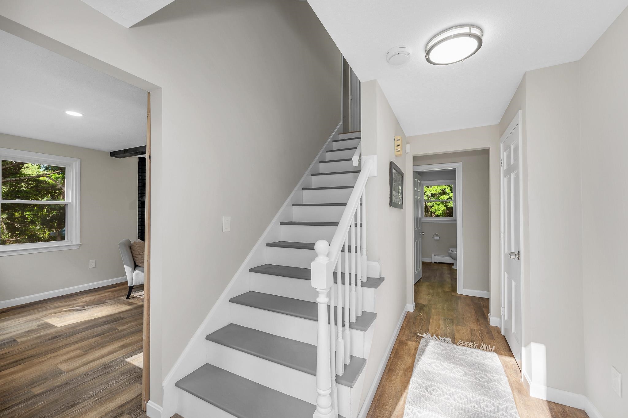 172 Warner Hill Rd, Derry, NH 03038
