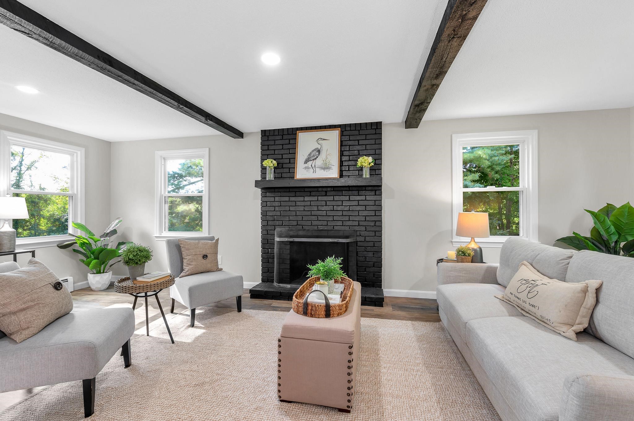 172 Warner Hill Rd, Derry, NH 03038