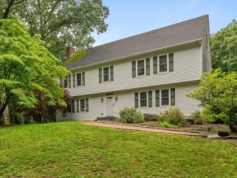 80 Mack Hill Rd, Amherst, NH 03031