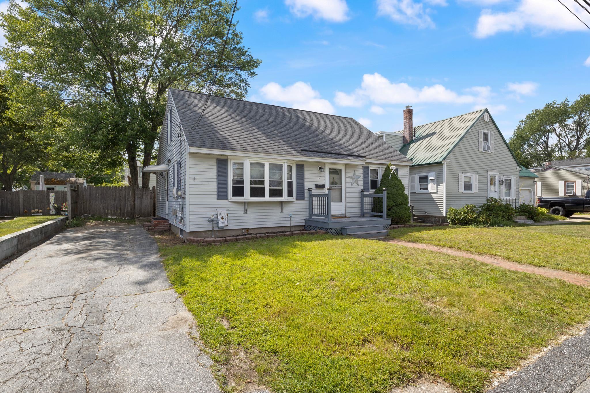 17 Lund St, Nashua, NH 03060